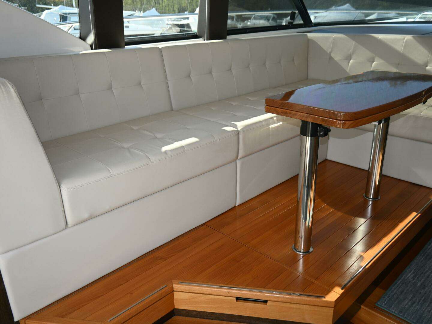 2017 Tiara Yachts 44 Coupe - Image 15