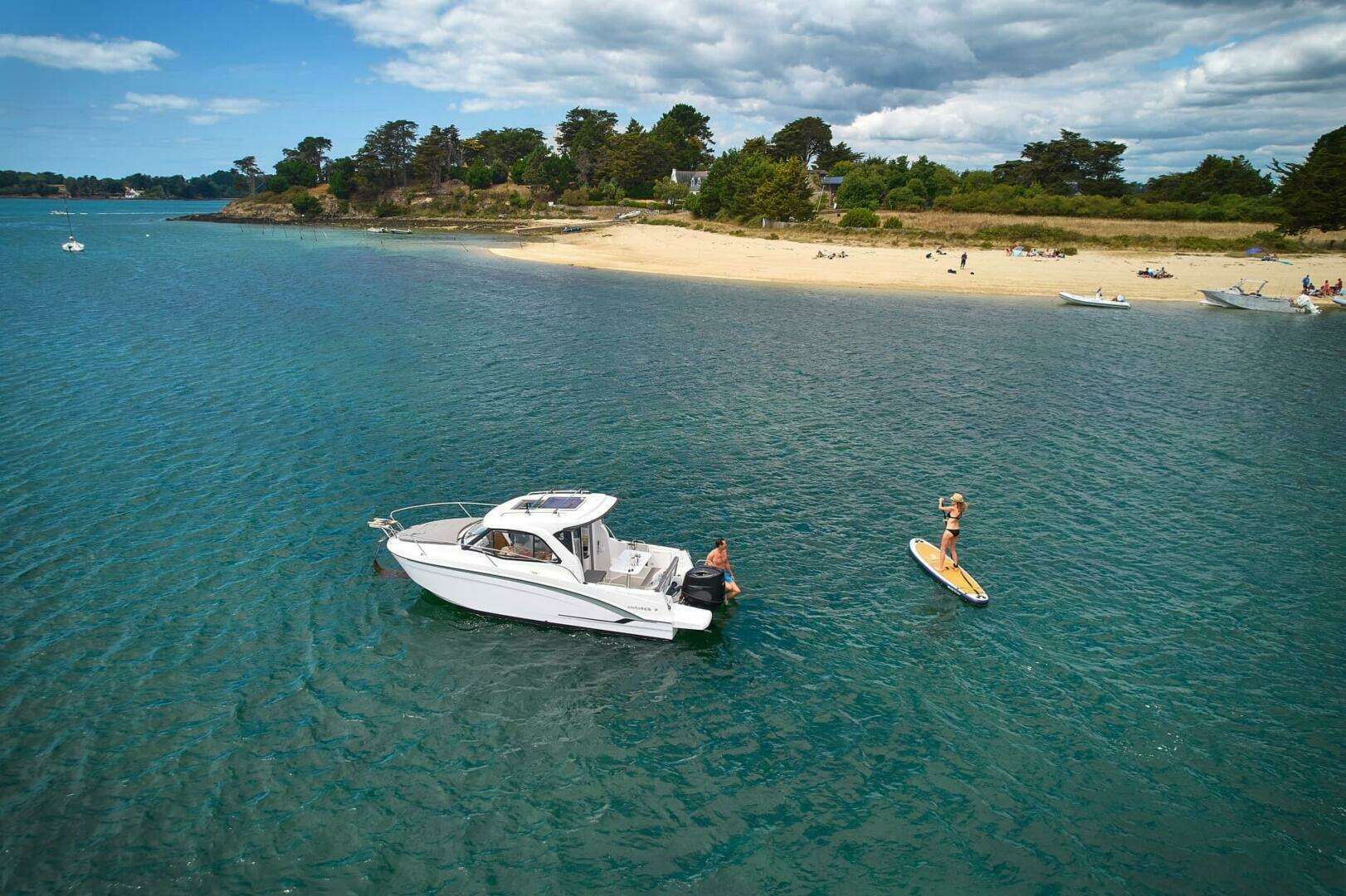 2026 Beneteau Antares 7 - Image 14