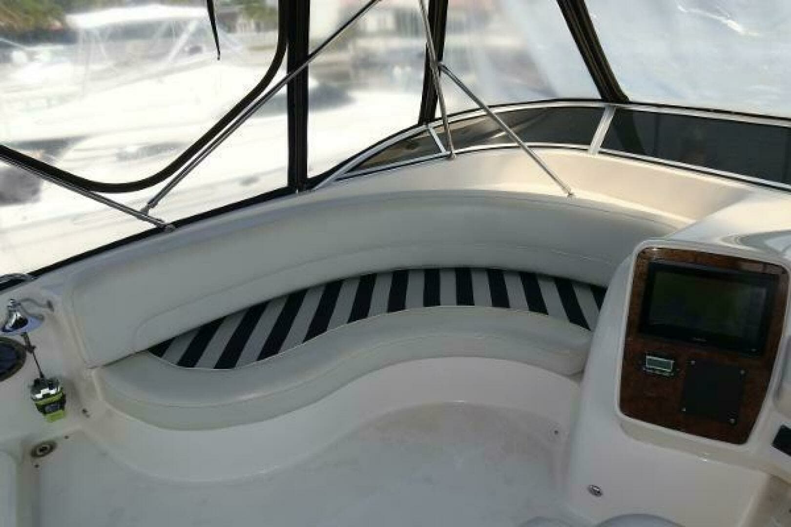 2007 Meridian Sedan 411 - Image 30