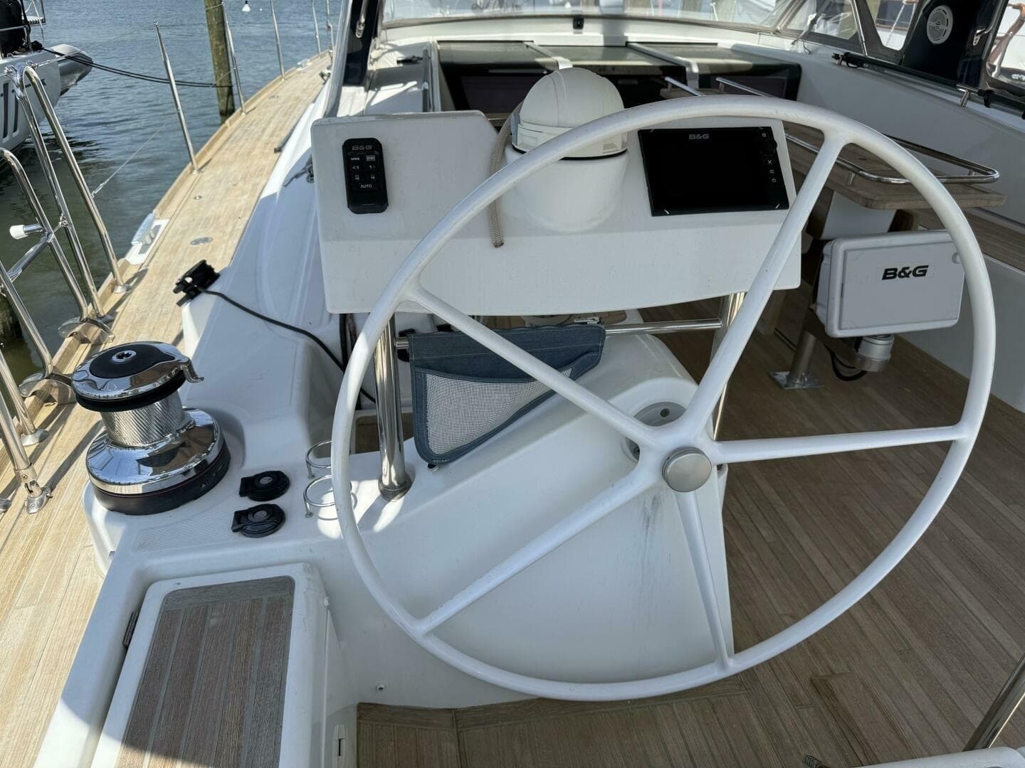 2016 Beneteau Oceanis 60 - Image 36