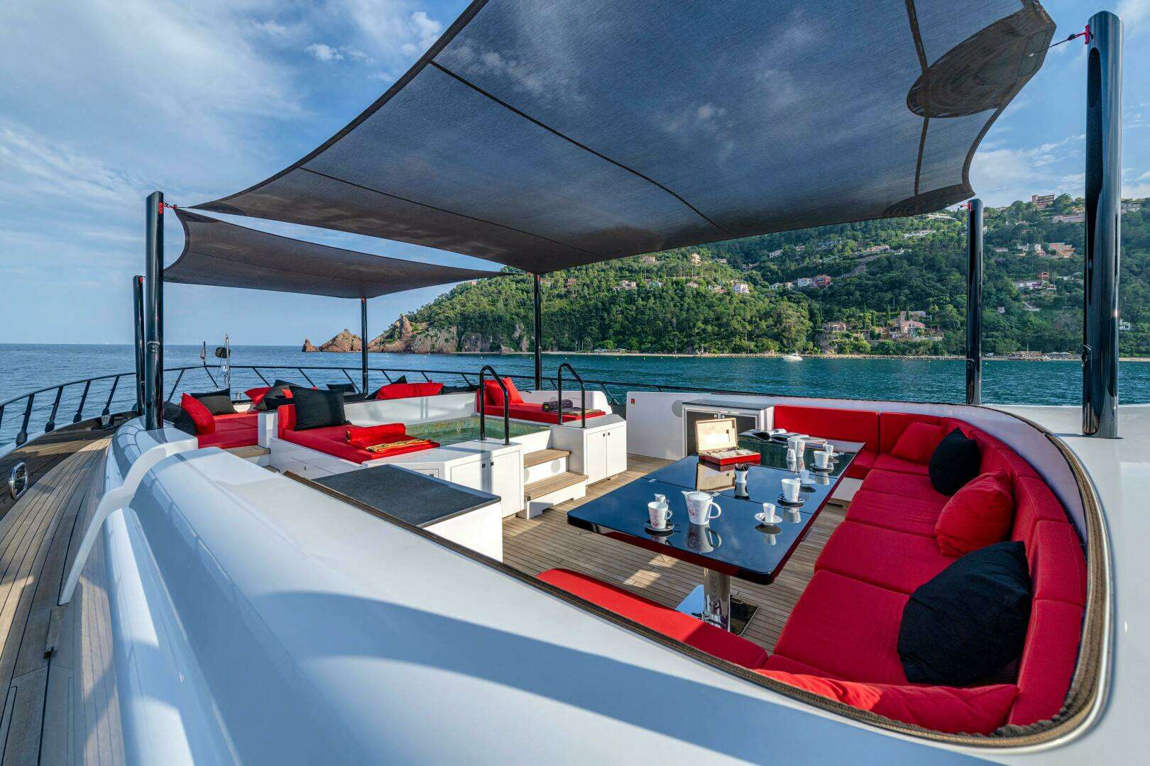 2017 Overmarine Mangusta 165 E - Image 14