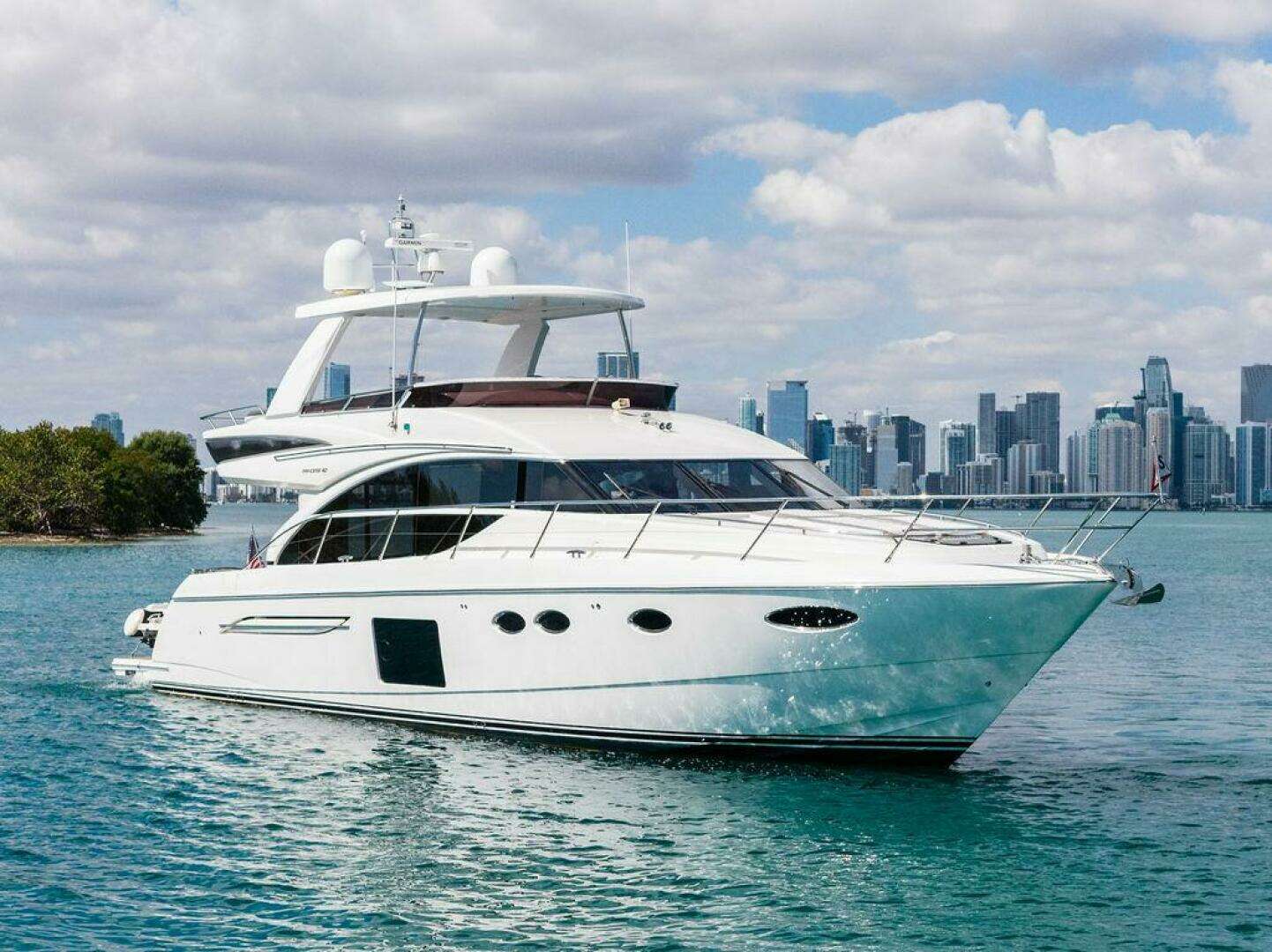 2016 Princess 60 Flybridge Motor Yacht - Image 11