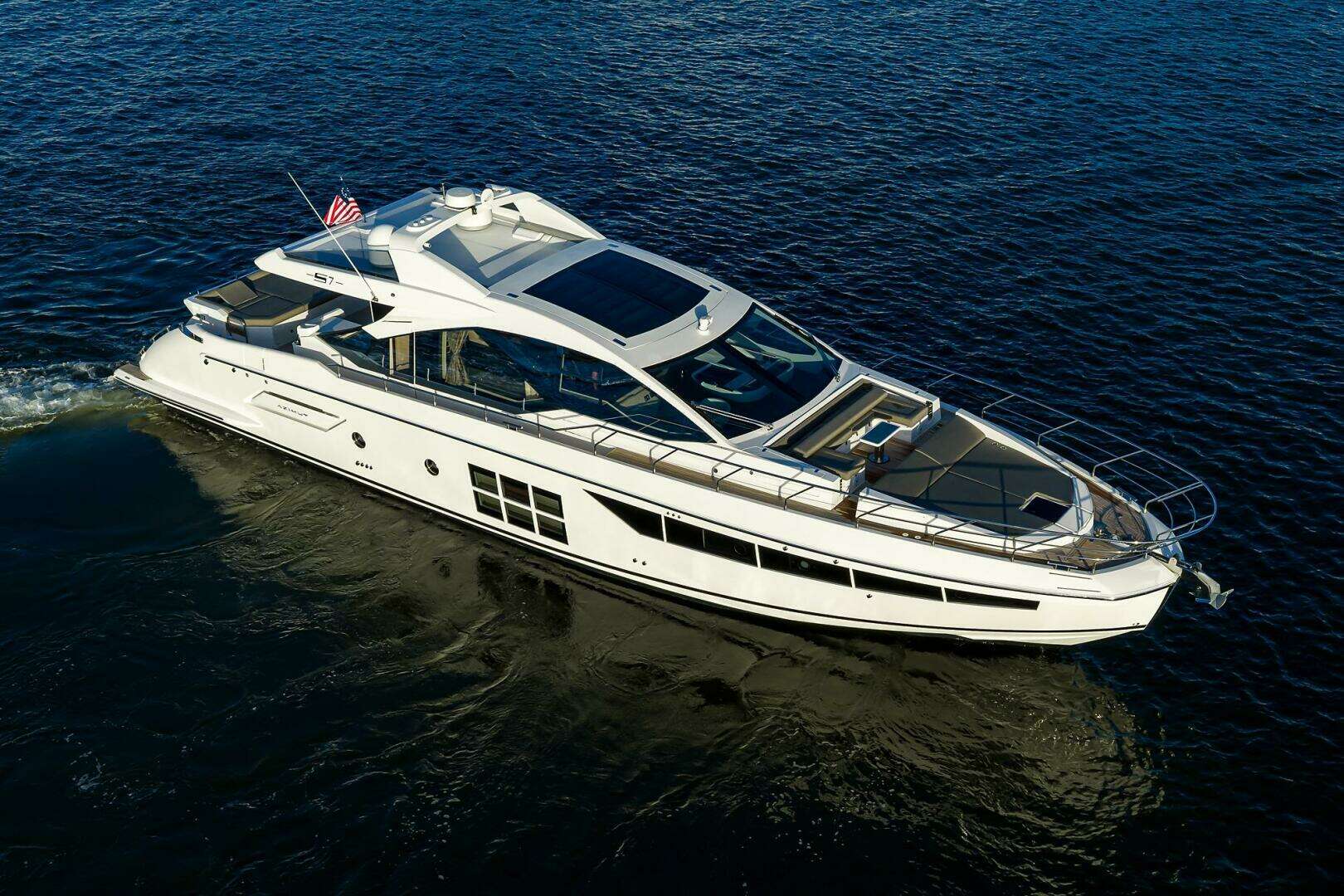 2019 Azimut S7 - Image 11