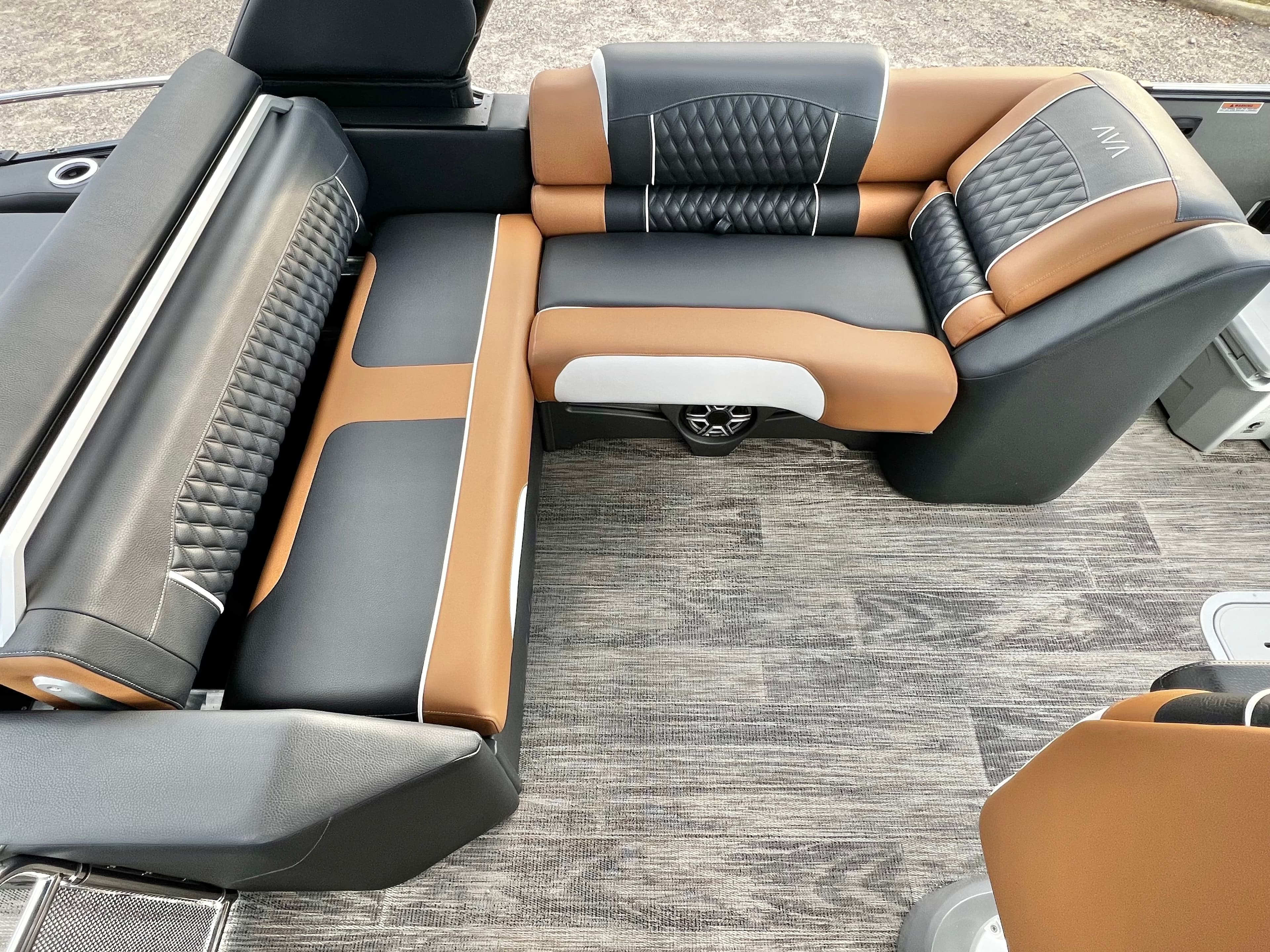 2026 Avalon Excalibur LTD 25' Flex Lounge Triple-Toon - IN STOCK - 27