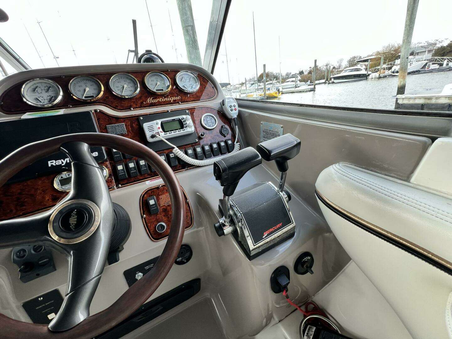 2001 Wellcraft 2800 - Image 4