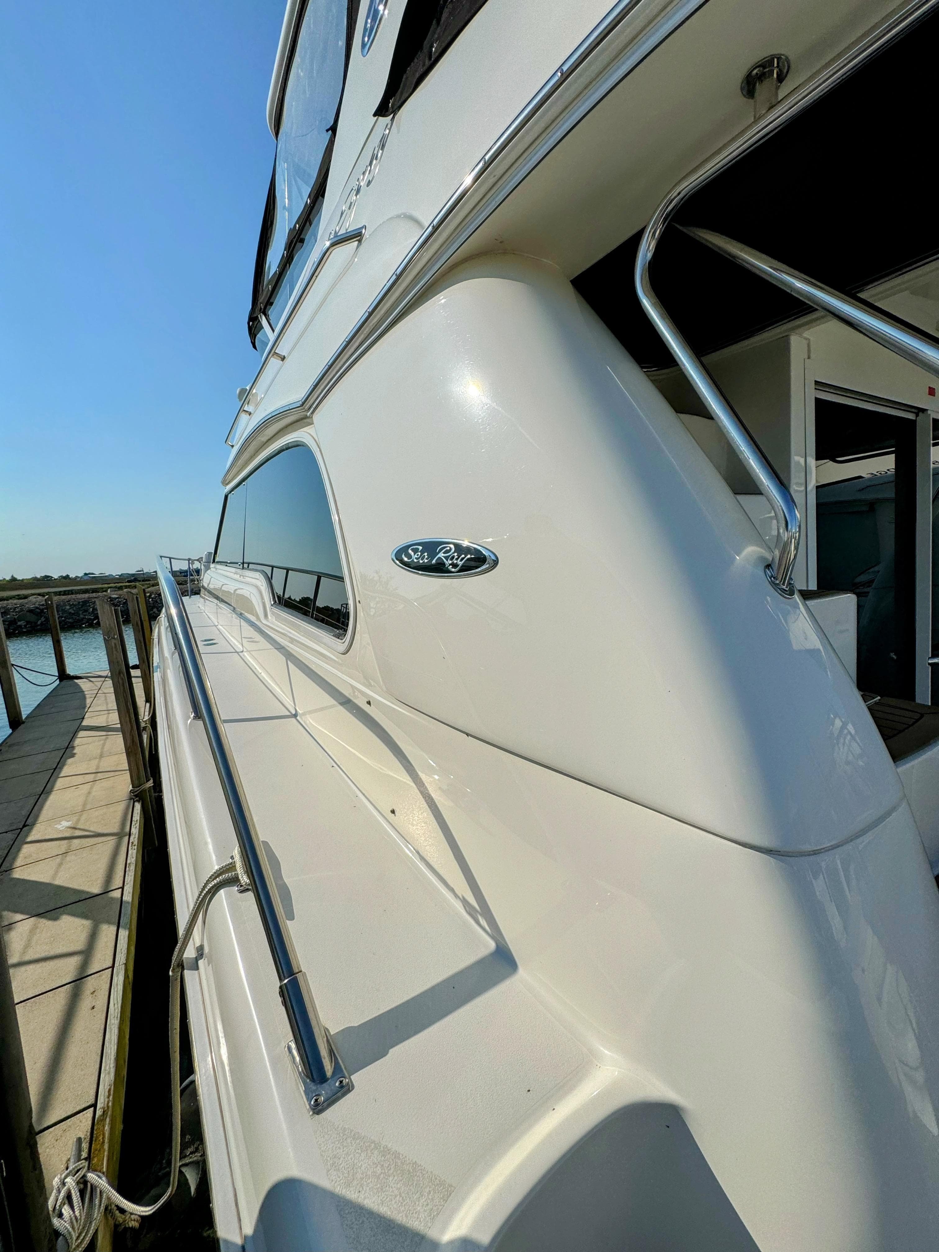 1998 Sea Ray 480 Sedan Bridge - 8
