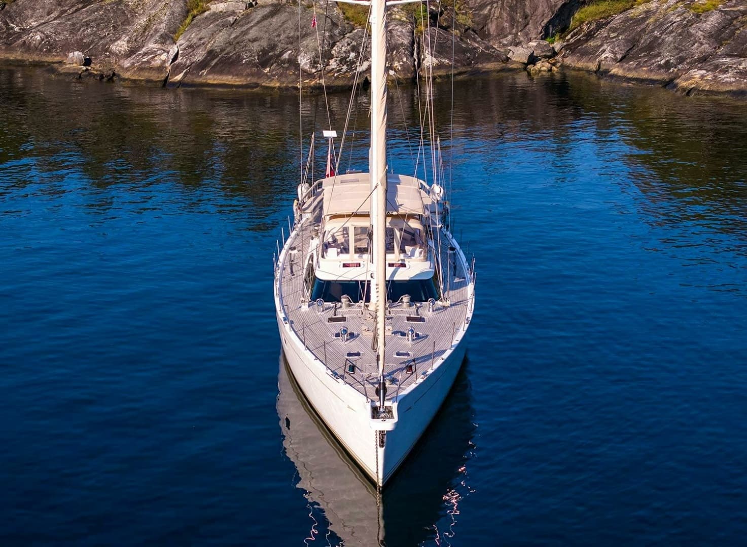 2014 Oyster Yachts Oyster 825 - Image 10