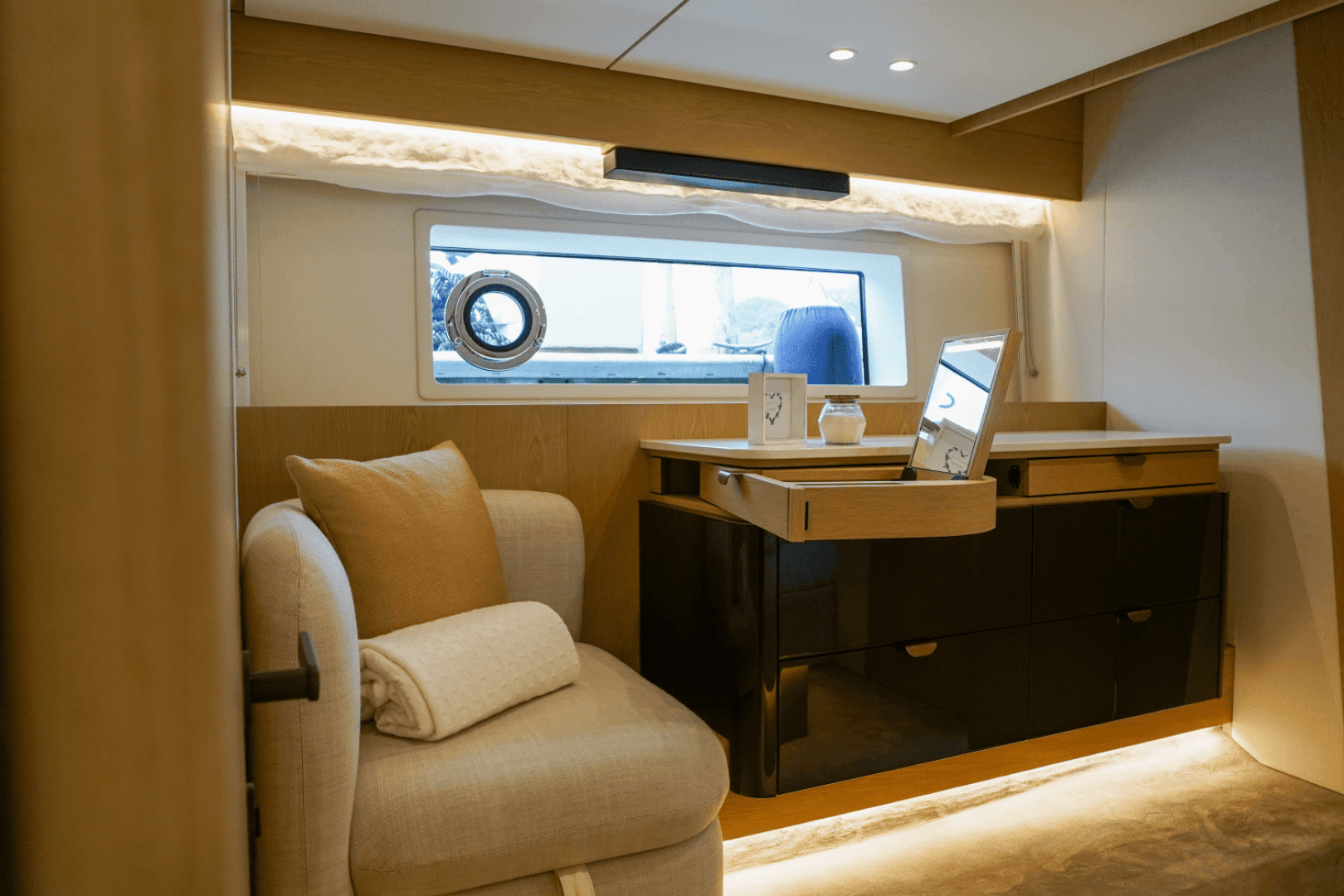 2026 Azimut Fly 62 - Image 51