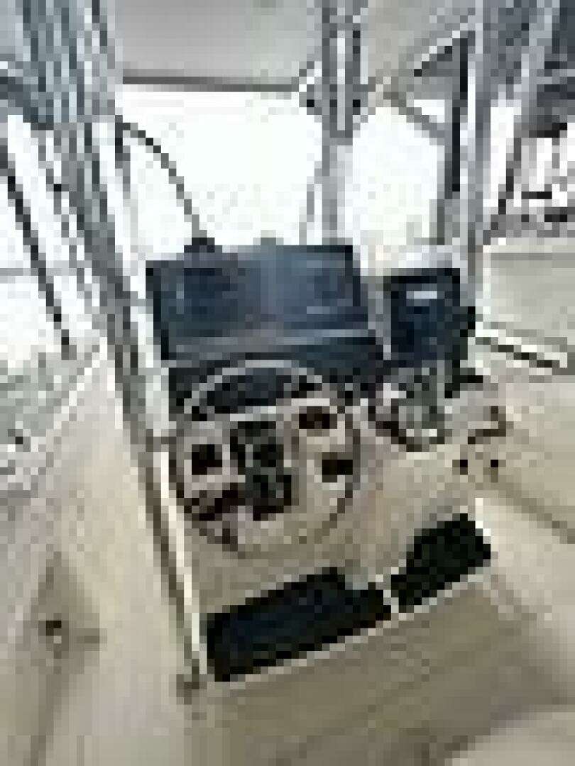 2001 Boston Whaler 26 Outrage - Image 2