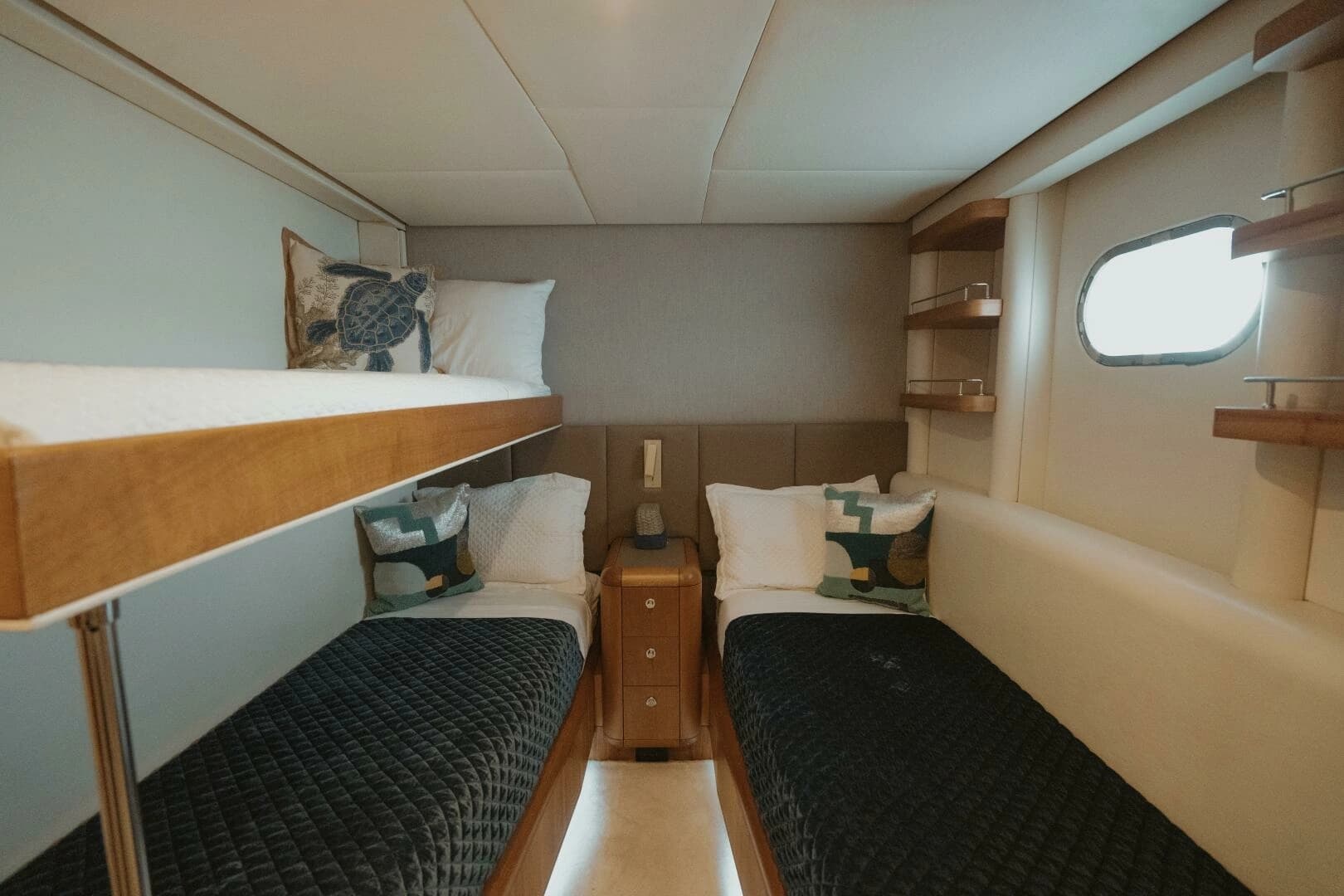 1996 Oceanfast 87 Enclosed Bridge Sportfish - Image 16
