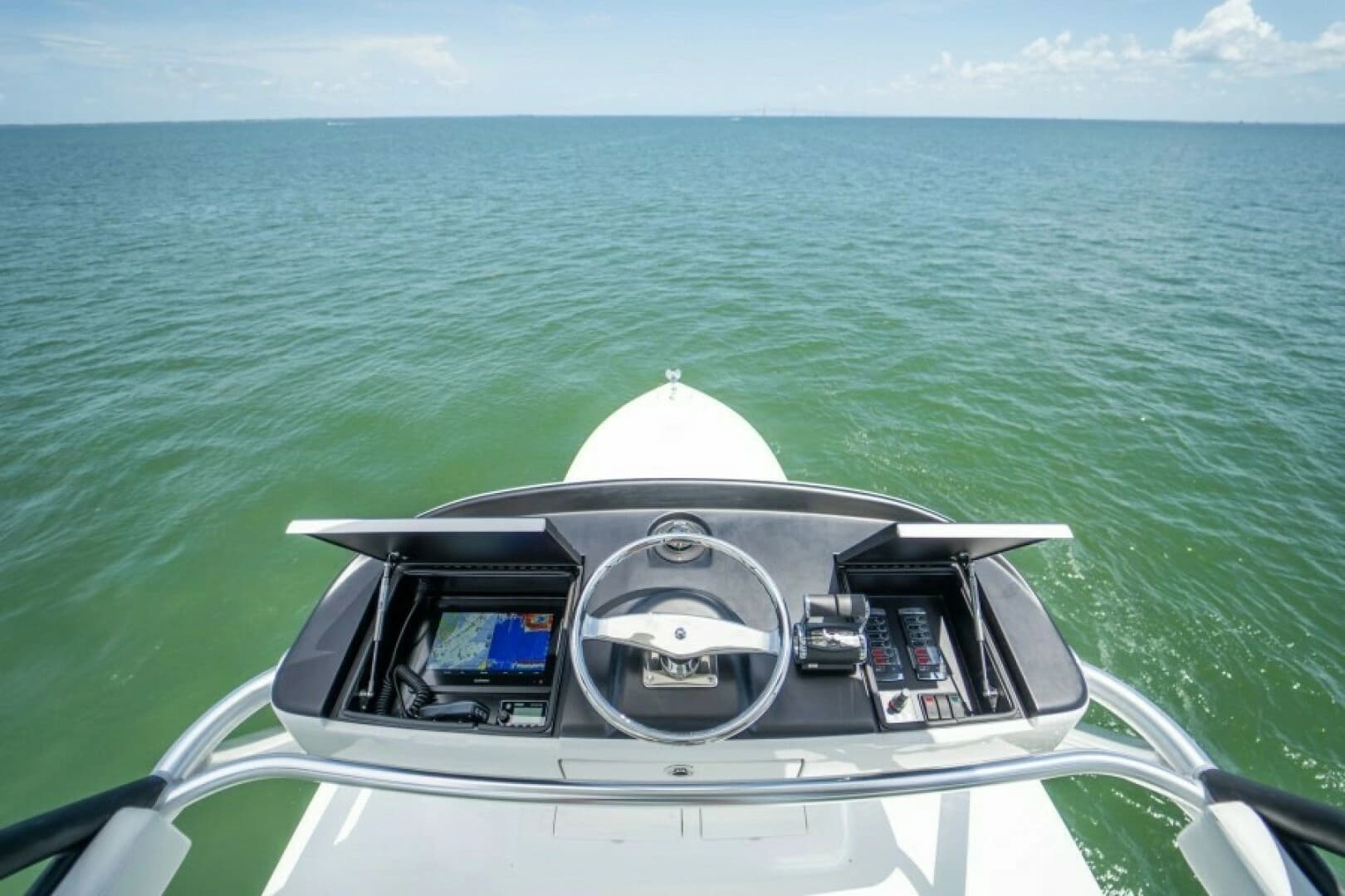 2018 Viking 72 Convertible - Image 6