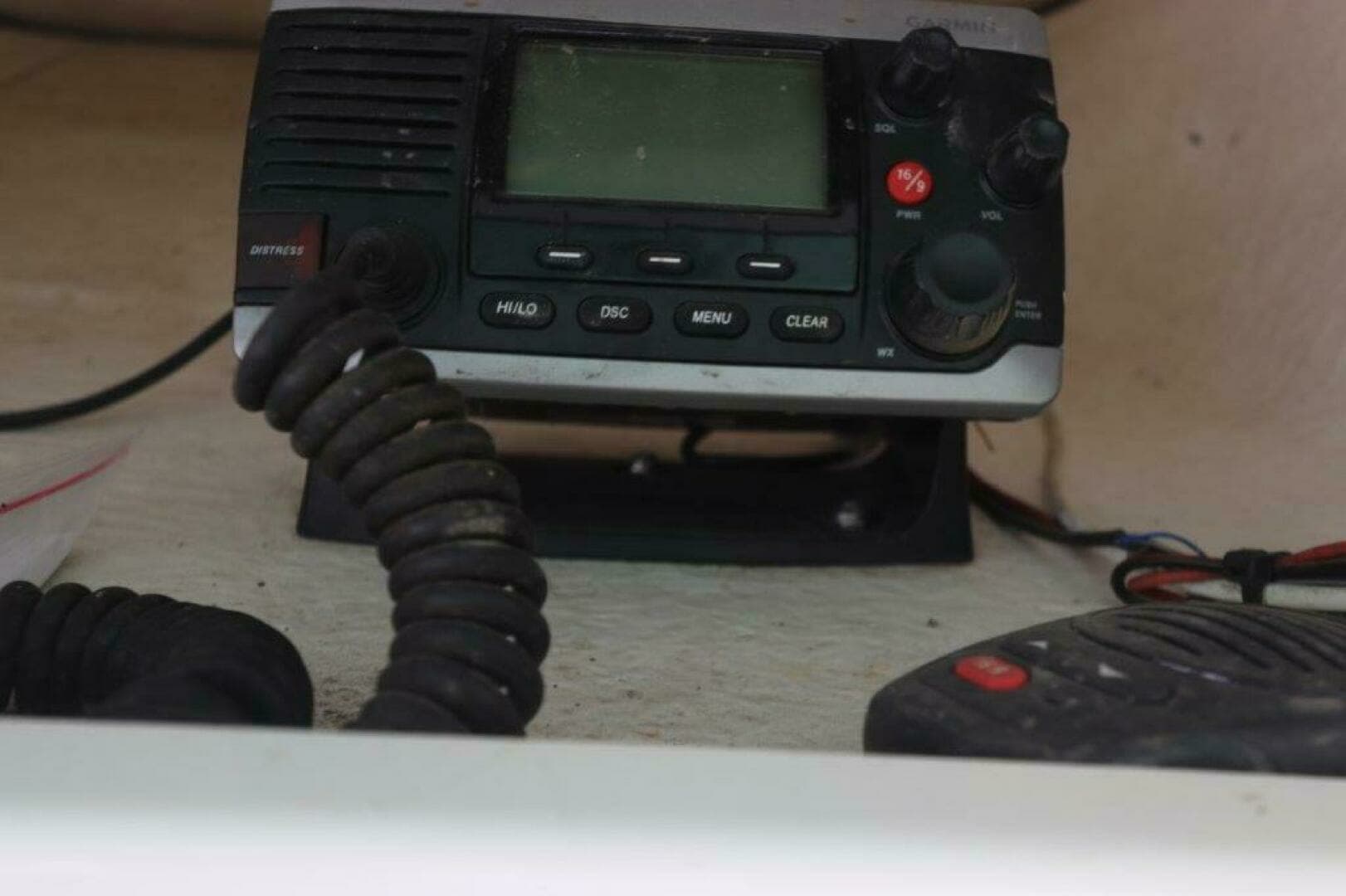 2017 Robalo R260 Center Console - Image 28
