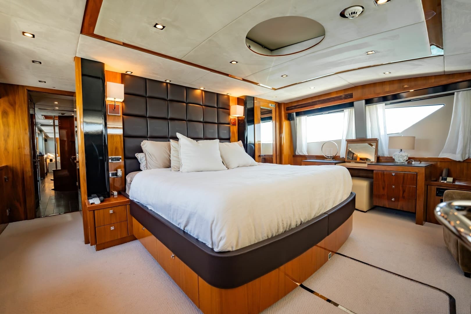 2010 Sunseeker 34 Metre Yacht - Image 47