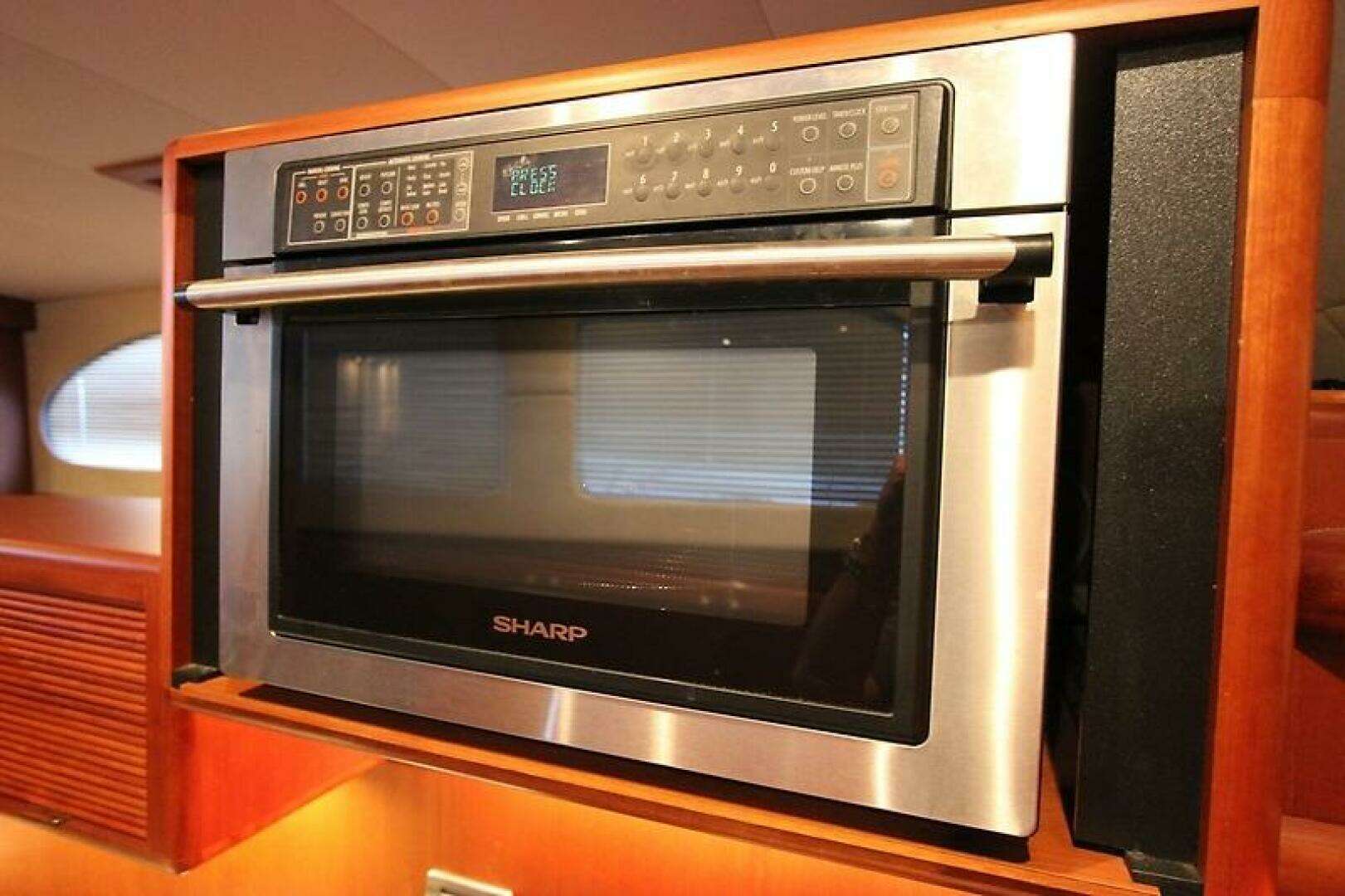 2006 Huckins 56 Linwood - Image 32