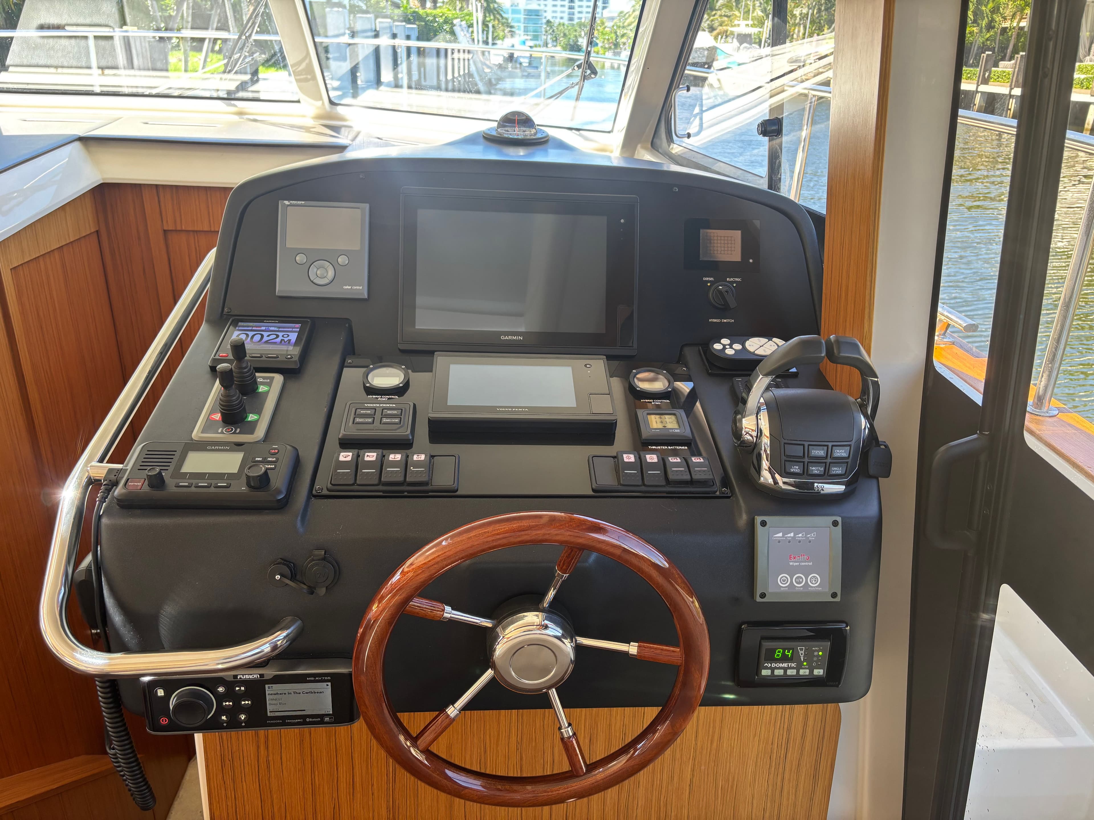 Helm station of a 2019 Greenline 40 yacht.