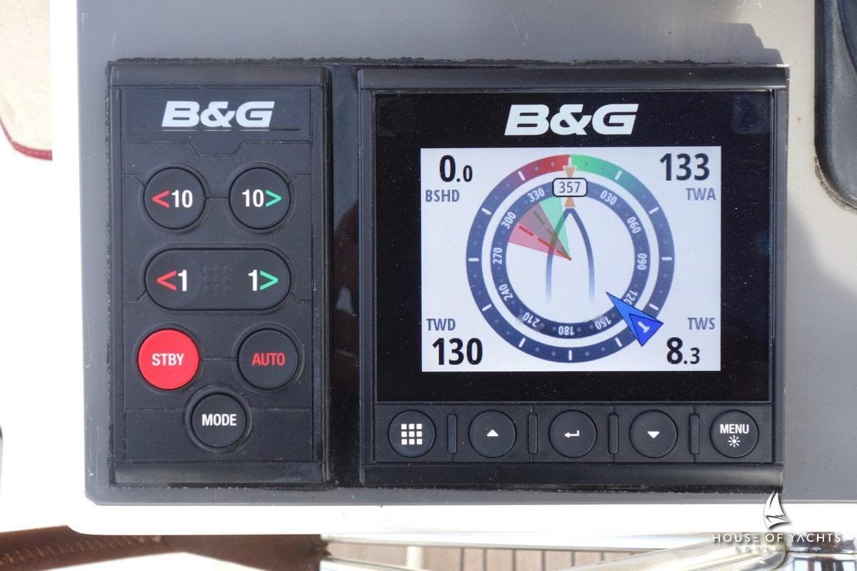 B&G navigation display on 2007 Najad 440 AC yacht, showing wind and heading data.