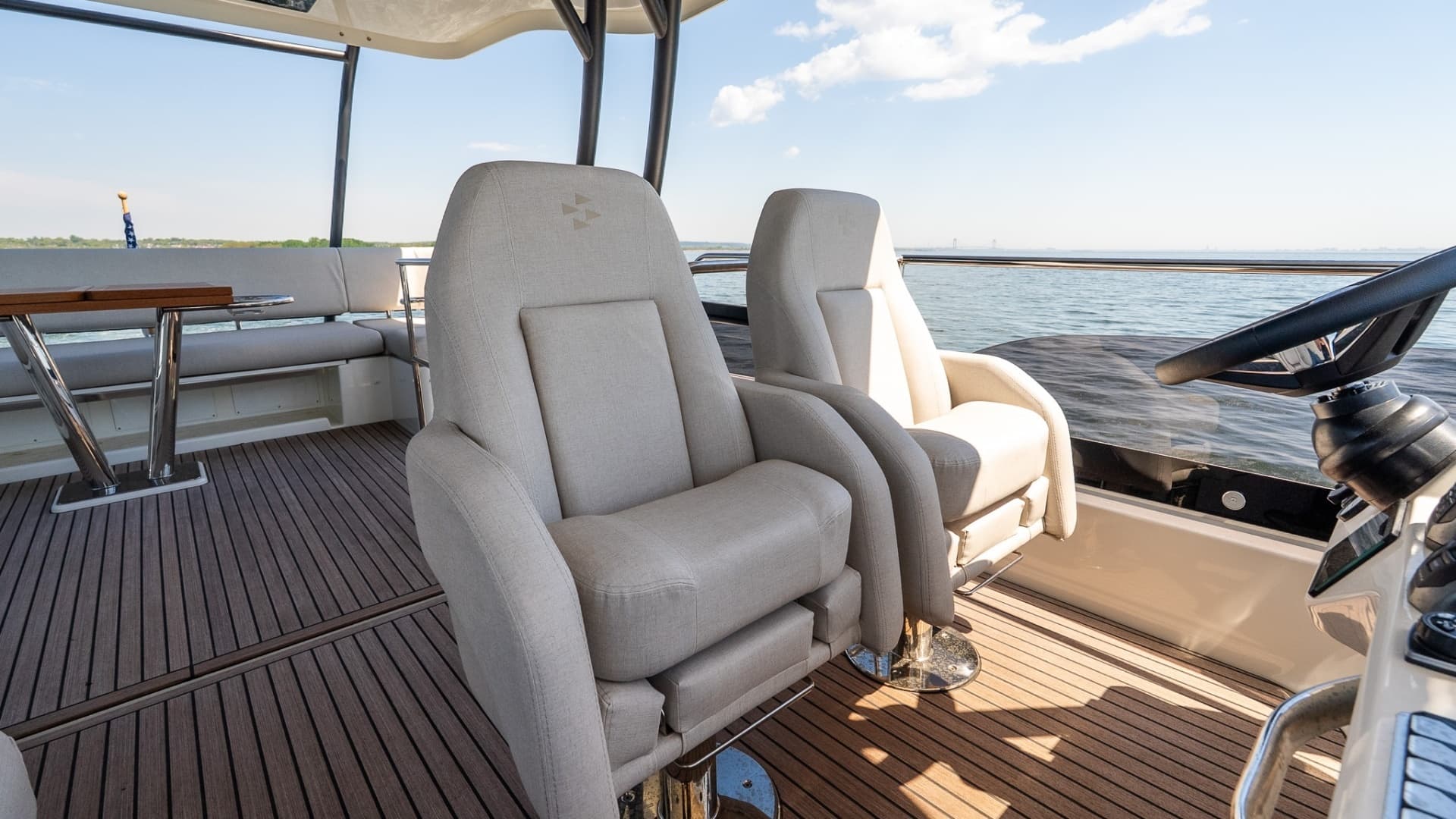 2026 Prestige F5.7 - Image 26