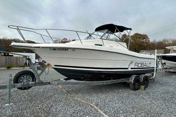 1996 Robalo — - Image 1