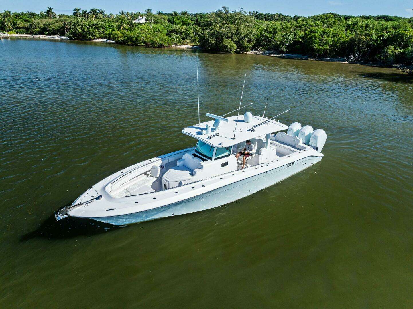 2023 HCB 42 Lujo - Image 10