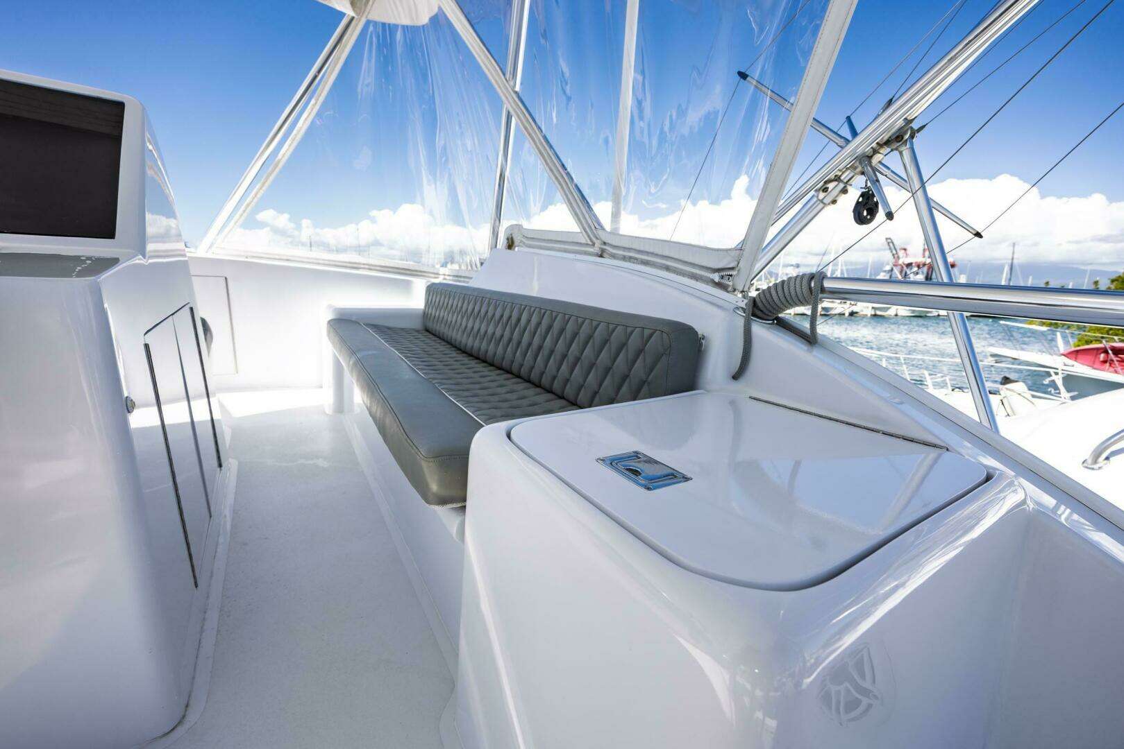 2005 Hatteras 50 Convertible - Image 72