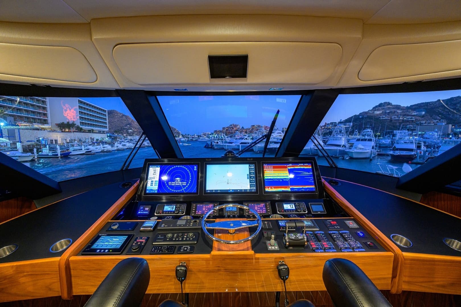 2023 Viking 80 Skybridge - Image 33