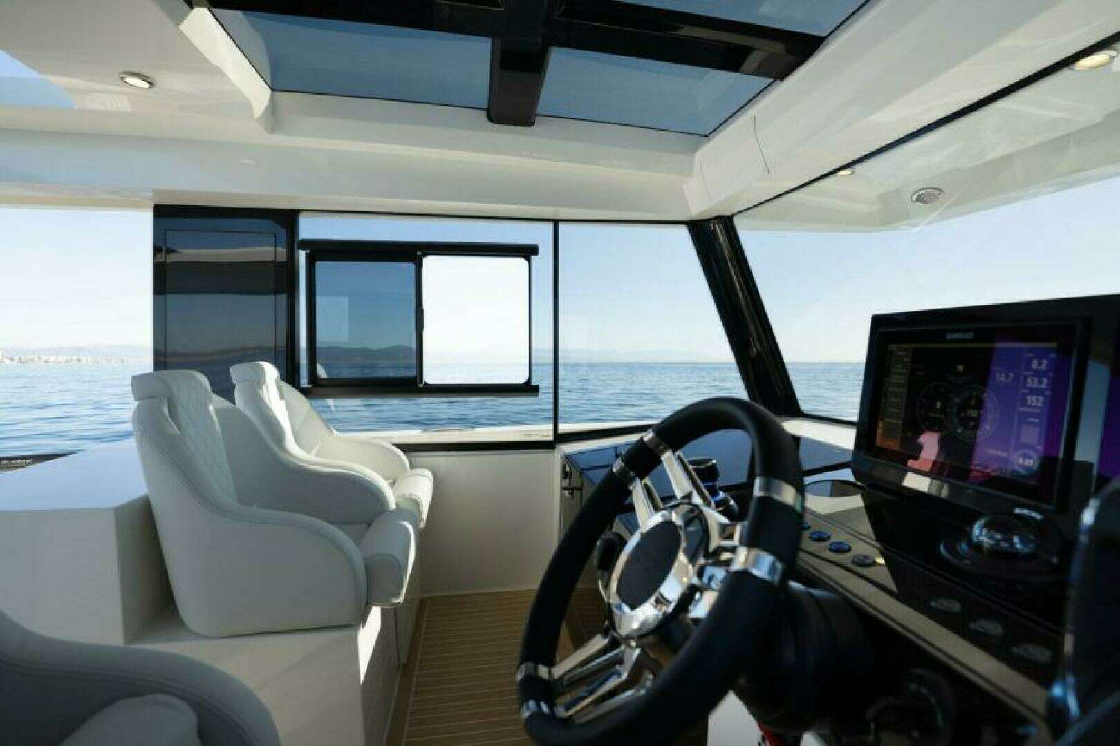 2026 De Antonio Yachts 50 Coupe - Image 22
