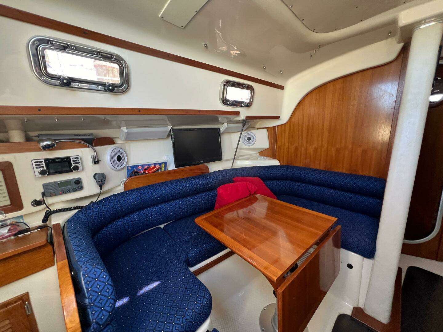 2012 Hake / Seaward 32 RK - Image 9