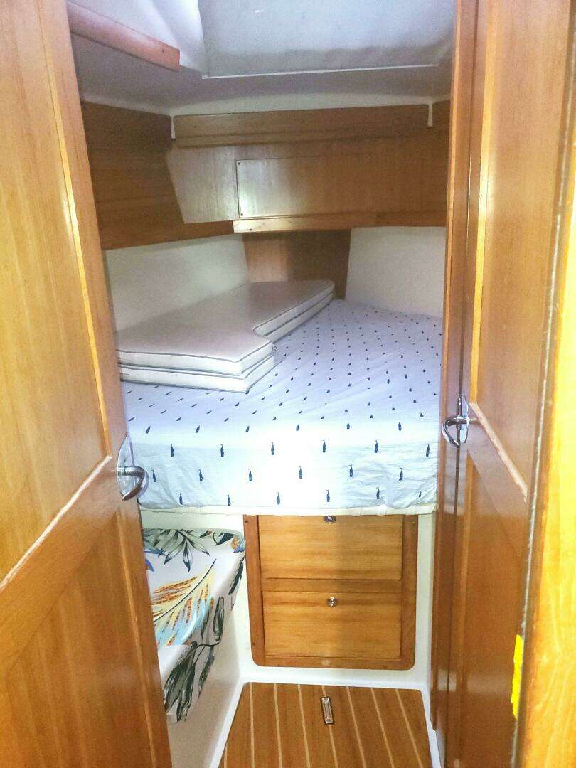 2007 Catalina 400 MK II - Image 32