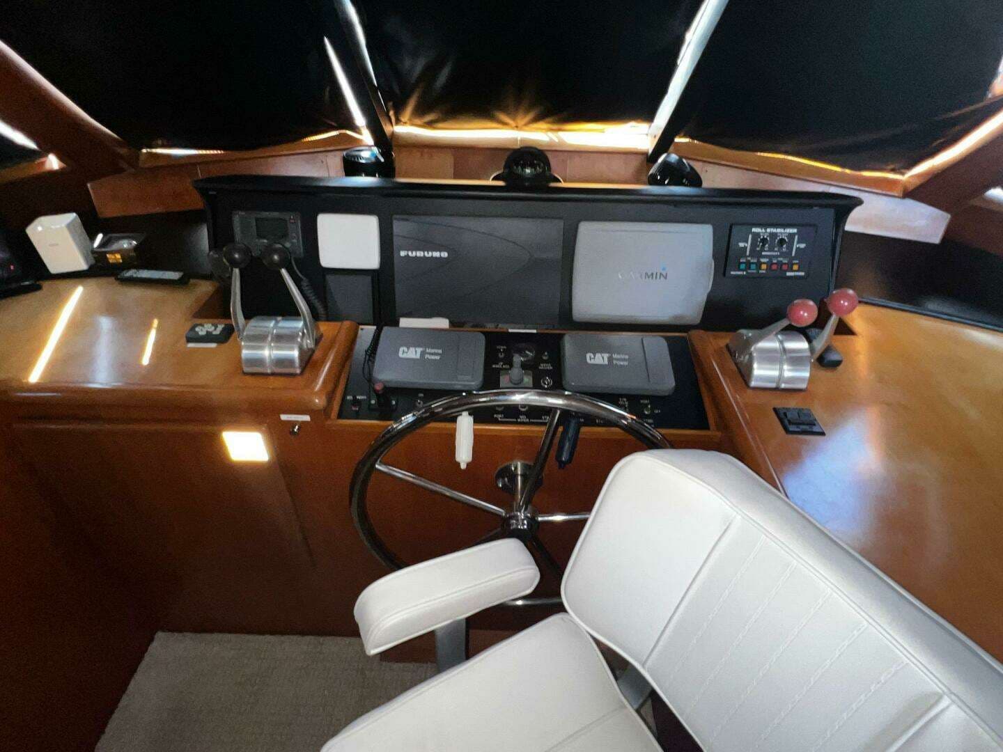 2003 Symbol Pilothouse - Image 24