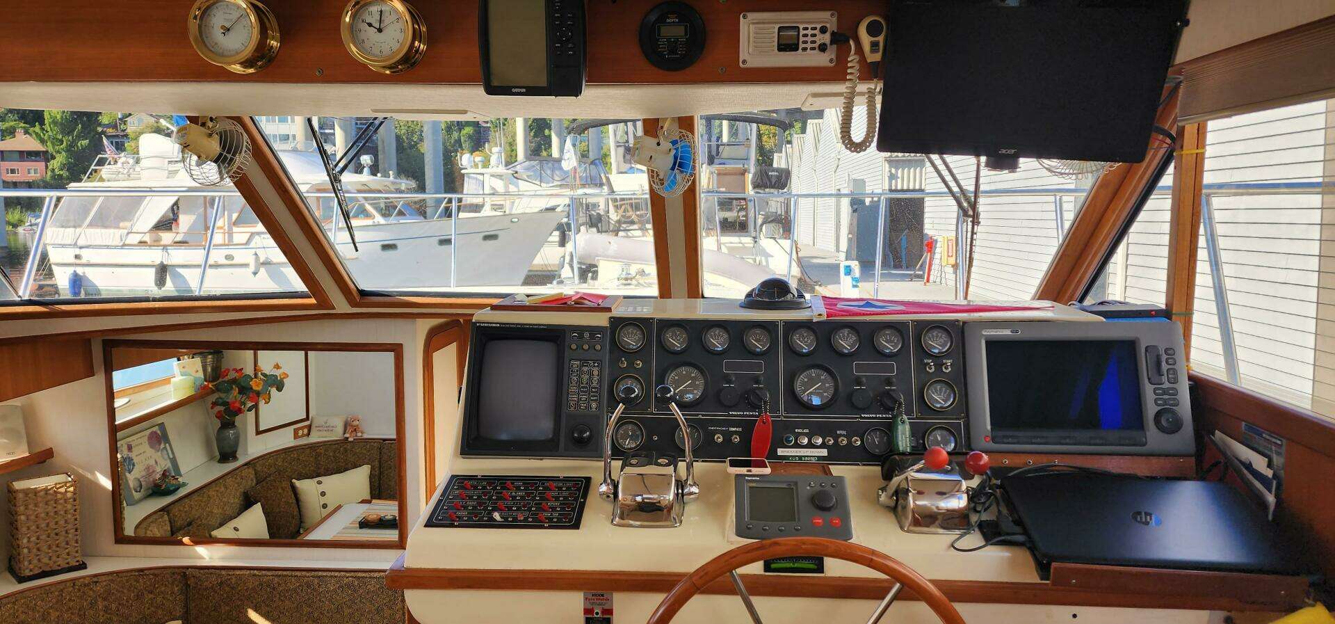 1988 Vantare 44 Aft Cabin - Image 11