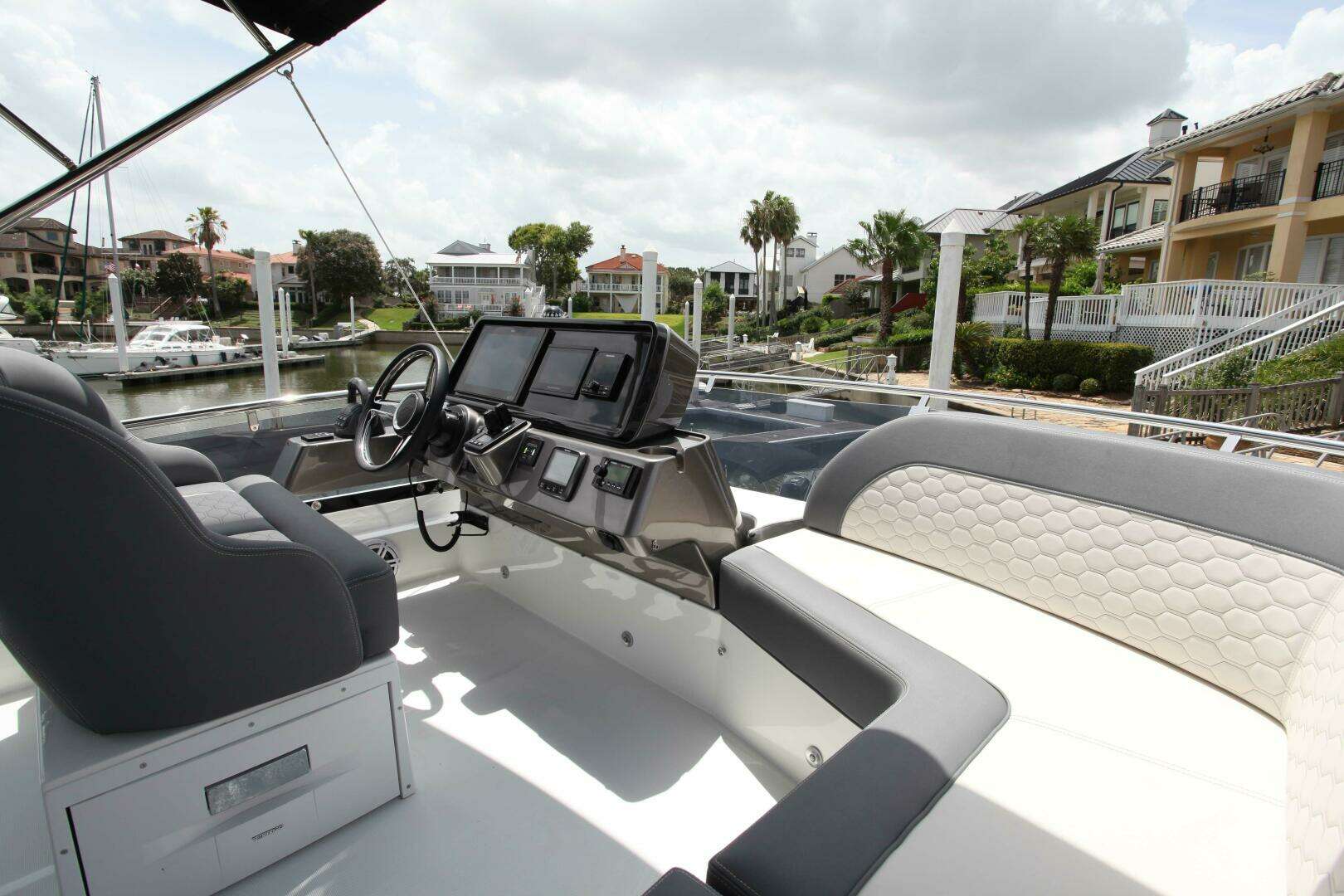2025 Galeon — - Image 49