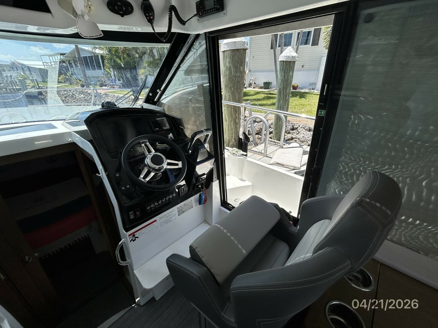 2021 Jeanneau 895 - Image 33