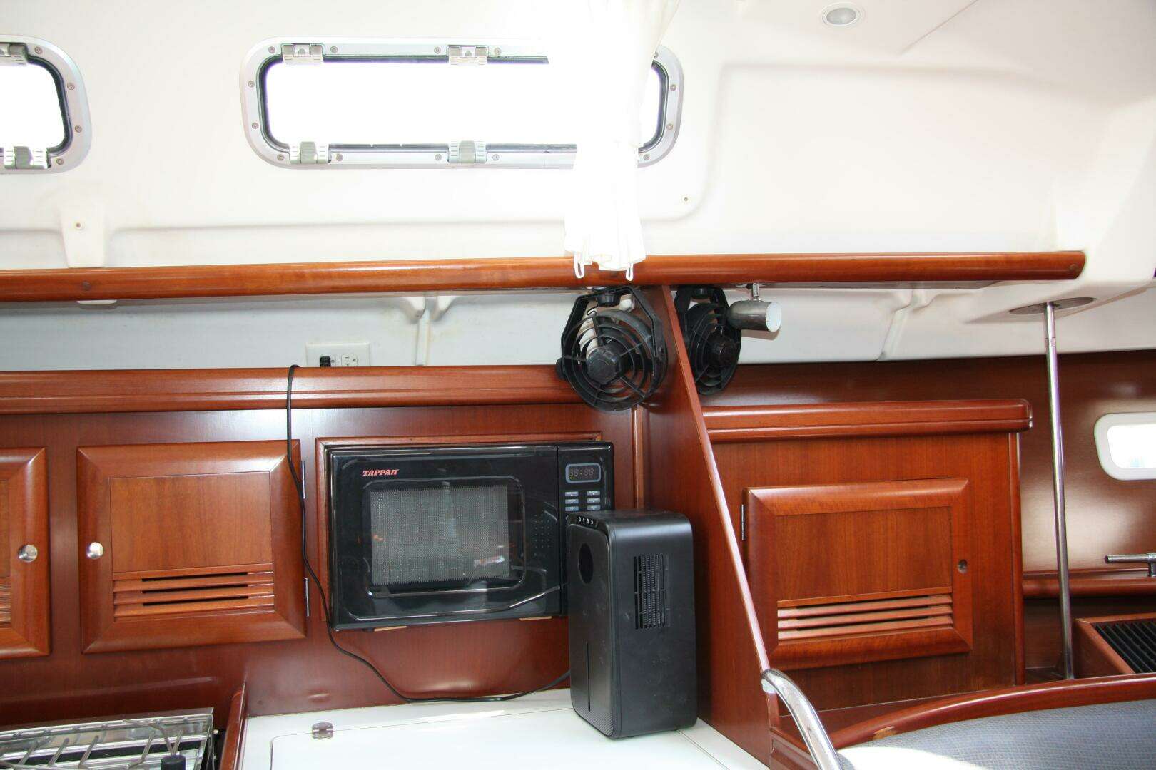 2006 Beneteau — - Image 45