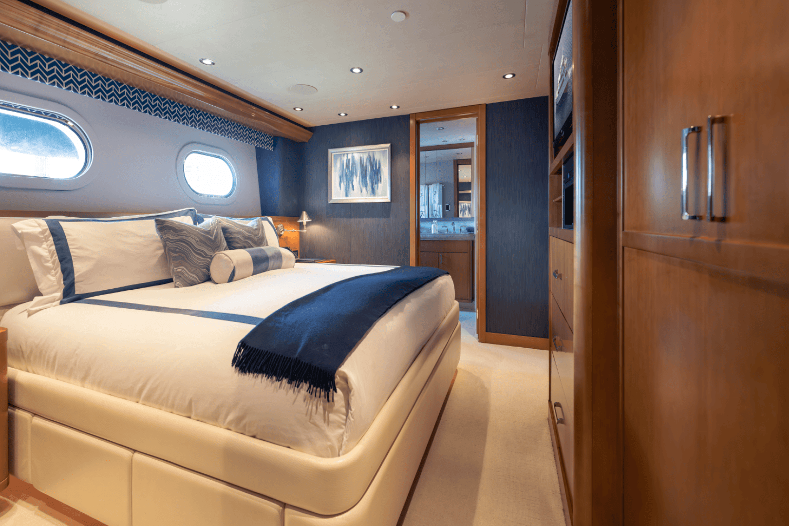 2014 Westport 40M - Image 85