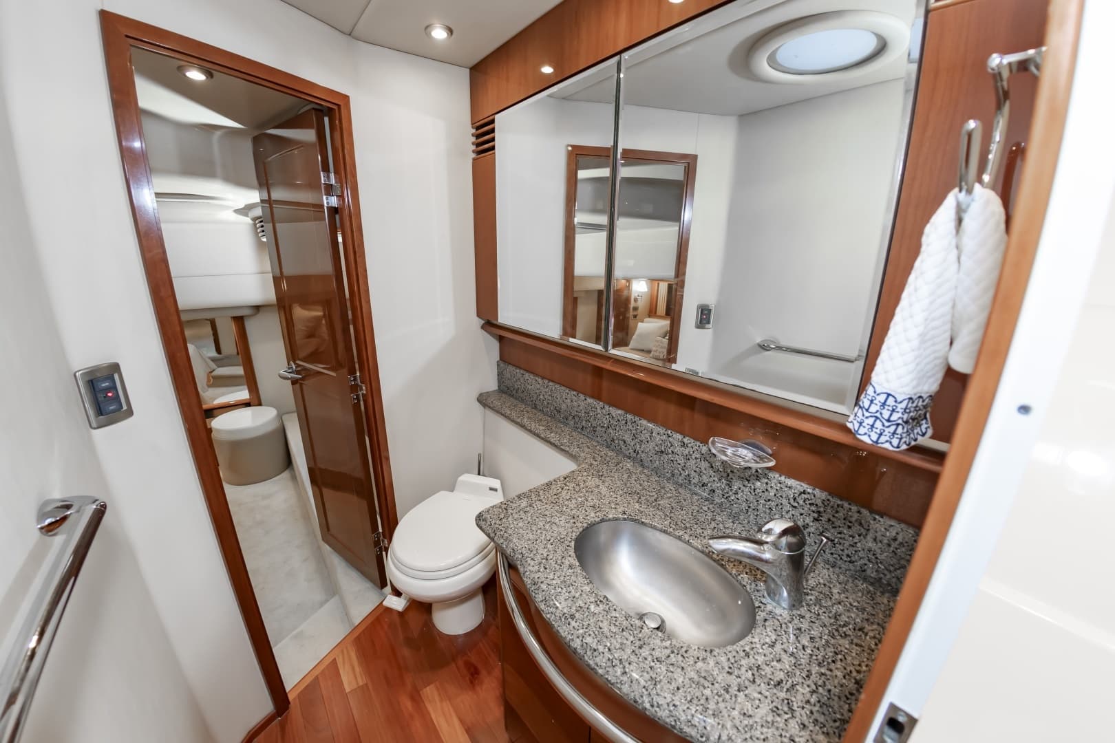 2007 Sea Ray 58 Sedan Bridge - Image 45