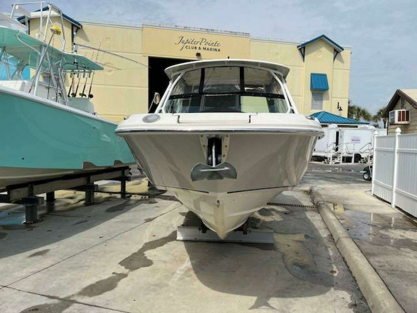 2018 Boston Whaler 270 Vantage - Image 4