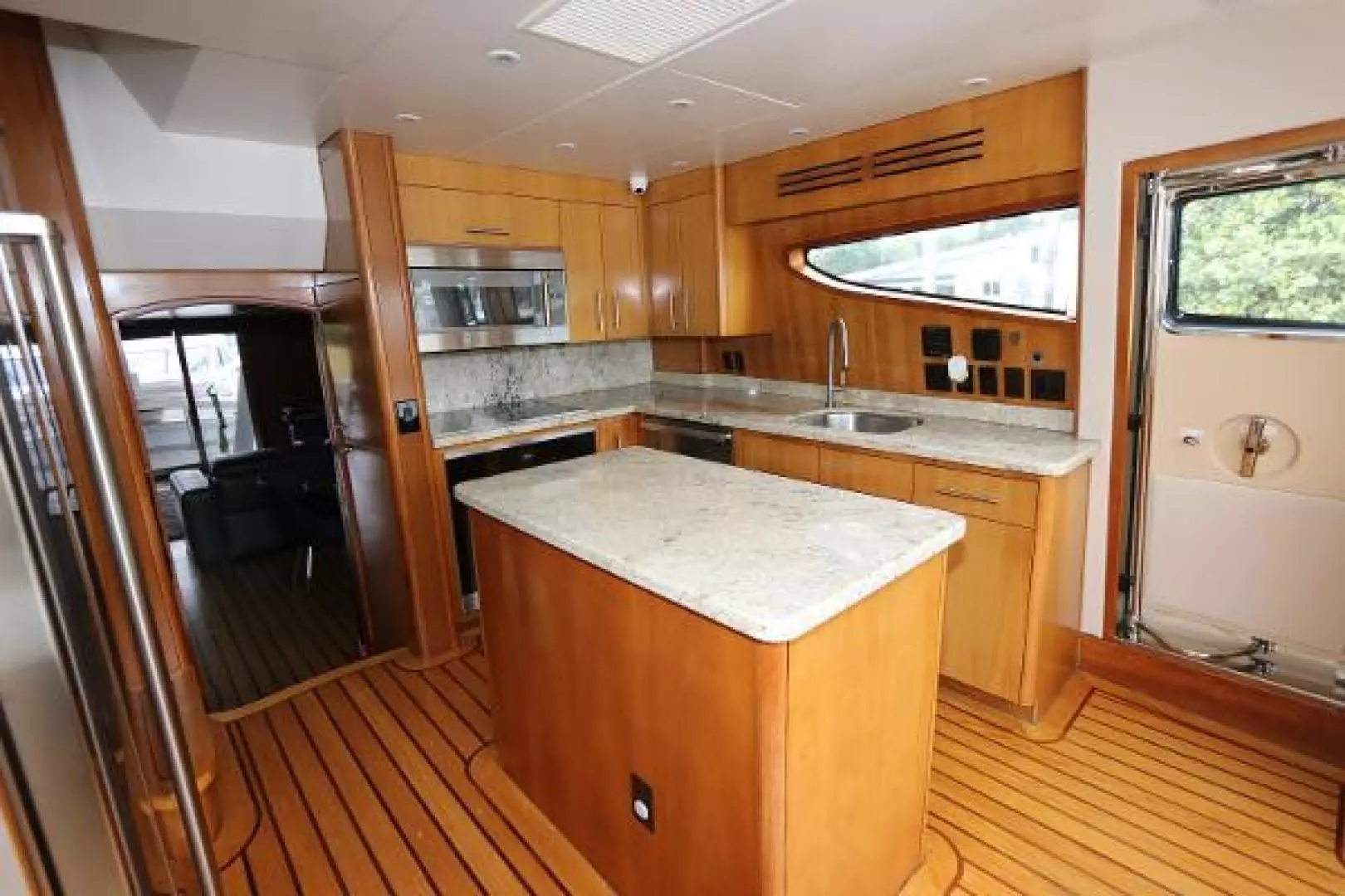 2006 Hatteras 80 - Image 20