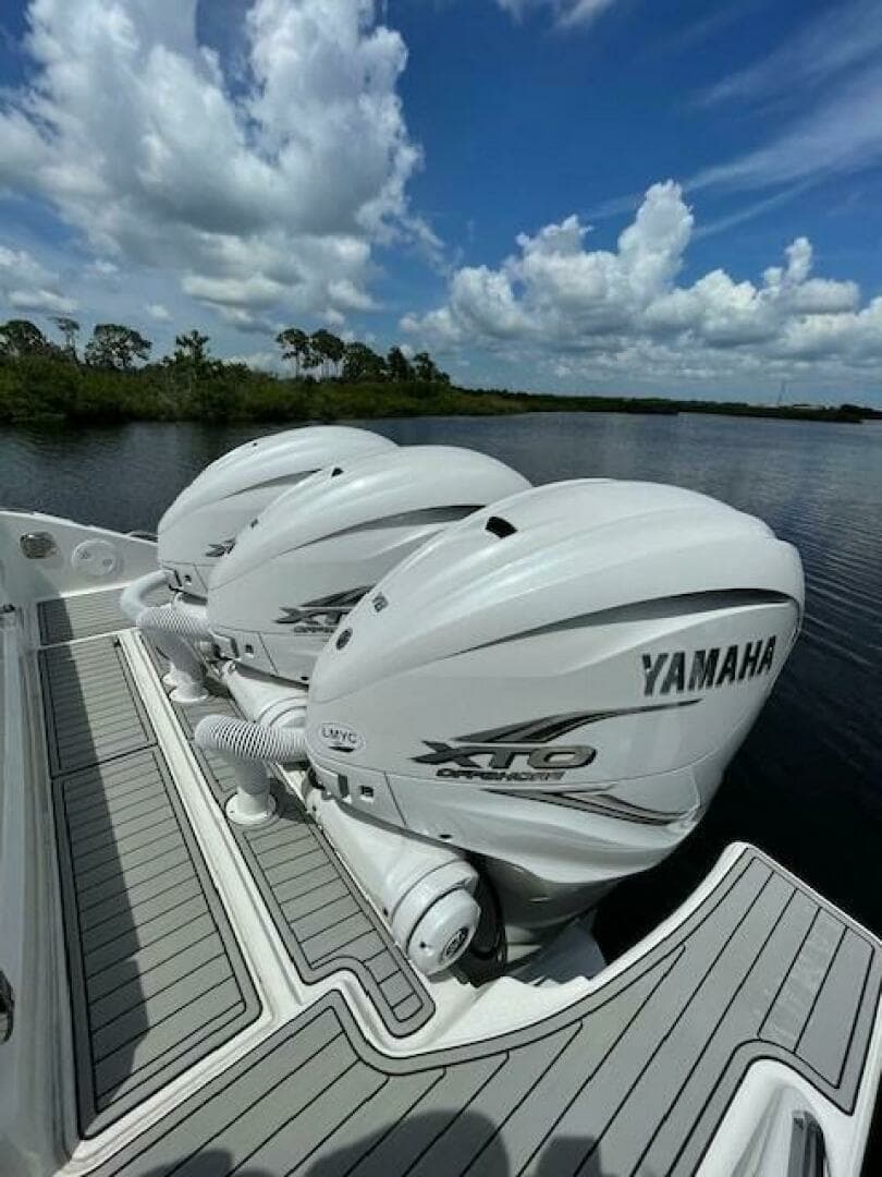 2023 Pursuit 378 Sport - Image 9
