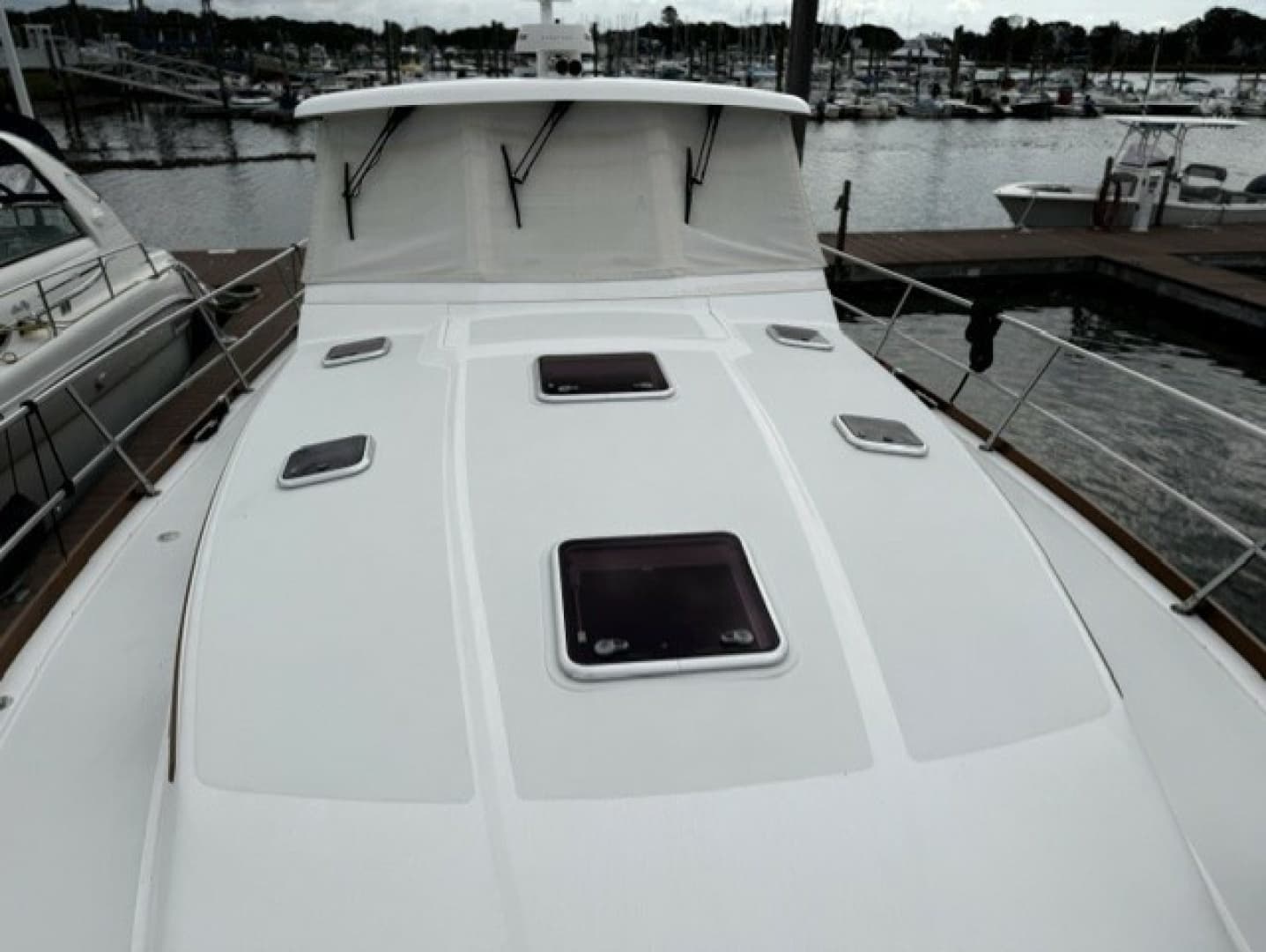 2005 Sabre 42 Express - Image 7