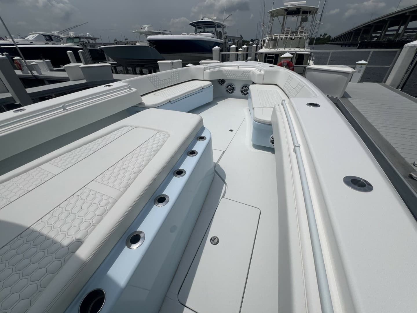 2023 Contender Center Console - Image 5