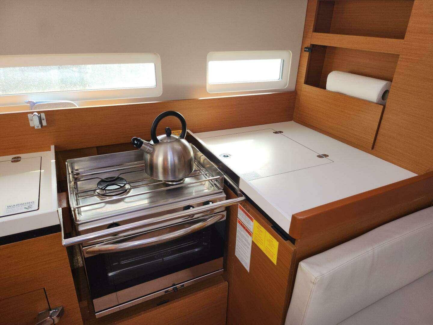 2020 Jeanneau Sun Odyssey 410 - Image 29