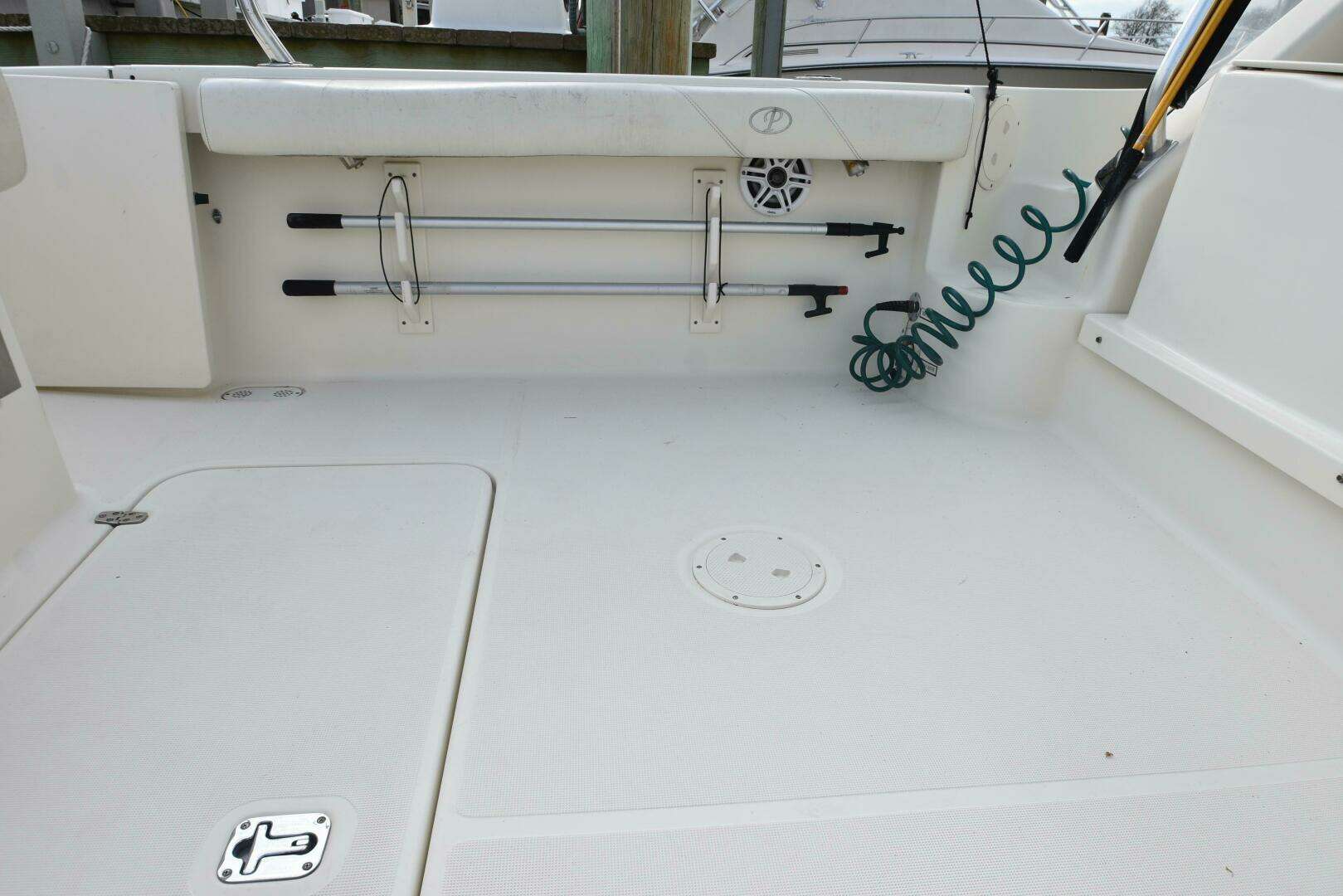 2005 Pursuit 3070 Offshore Express - Image 8