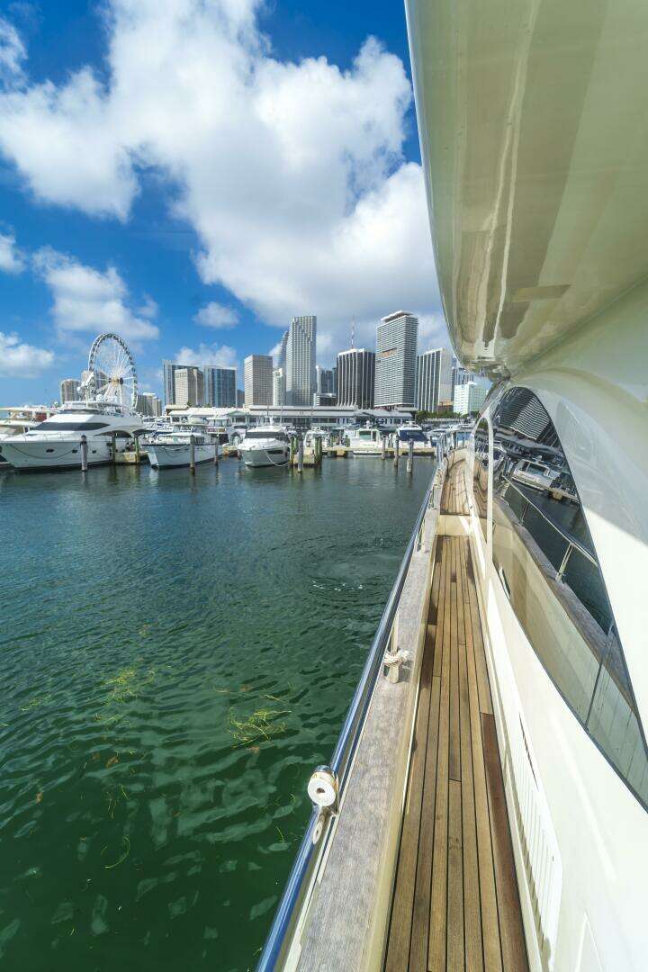 2008 Azimut 75 - Image 60