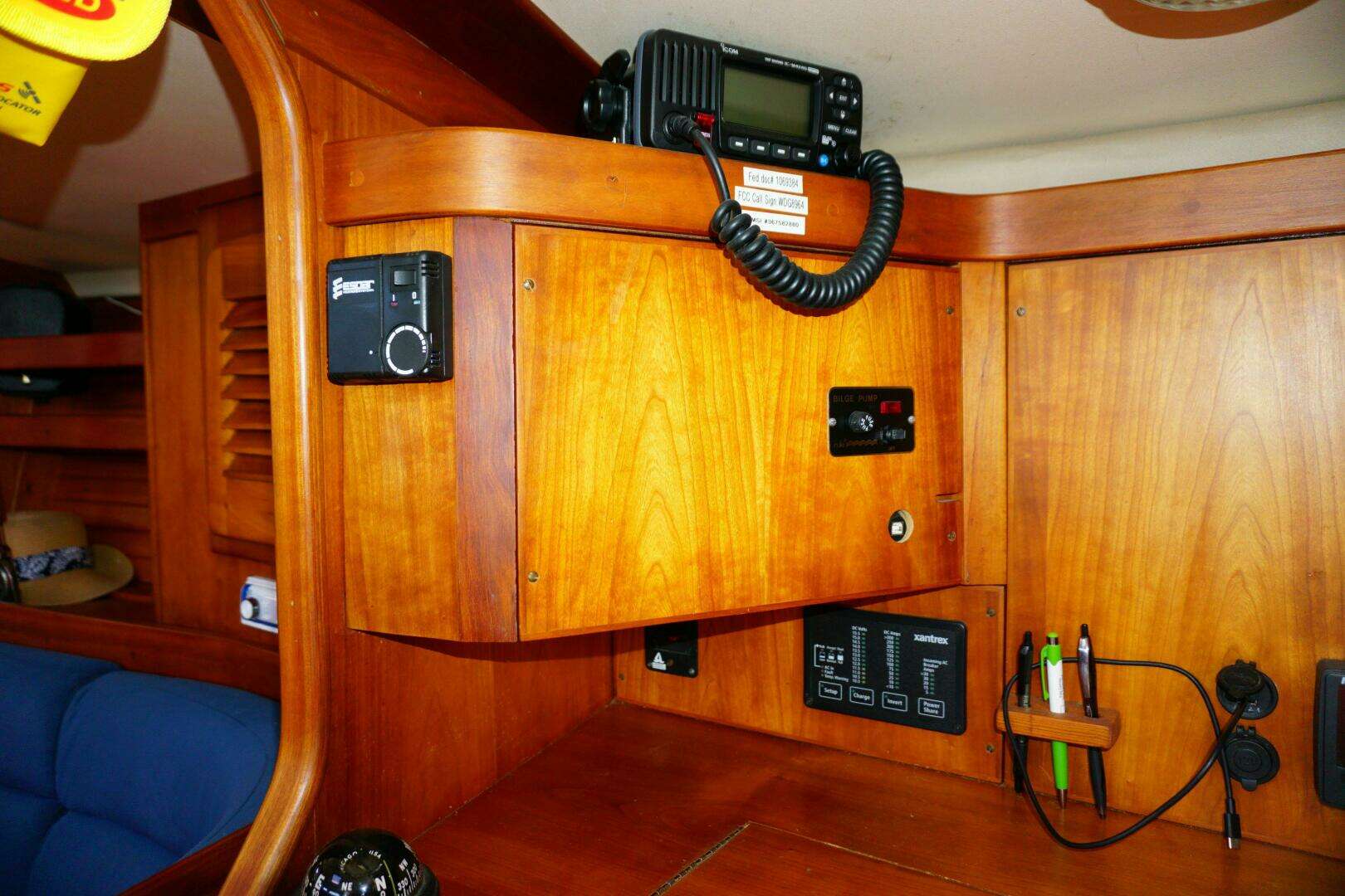 1998 Sabre 402 - Image 18
