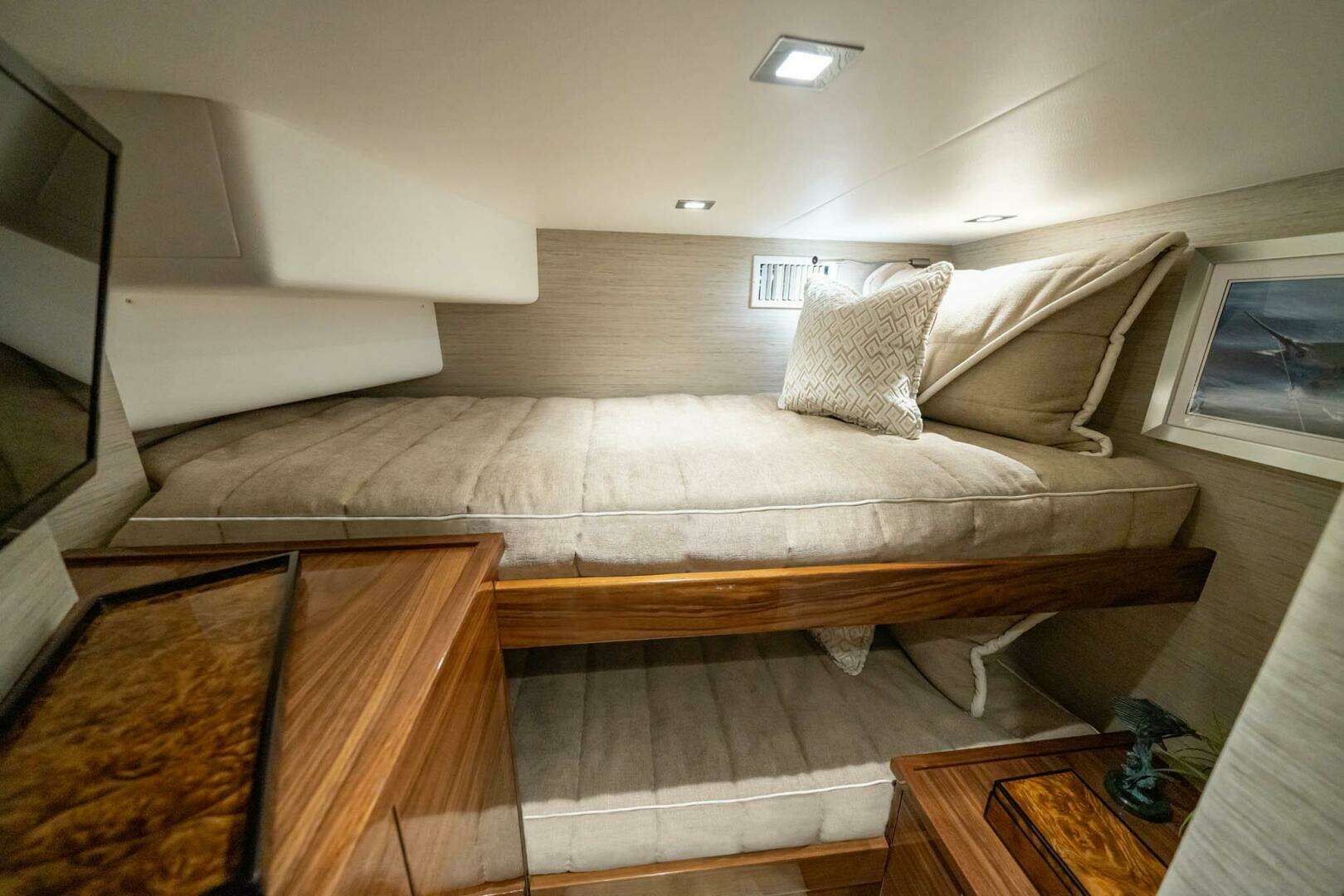 2027 Viking 90 Sky Bridge - Image 27