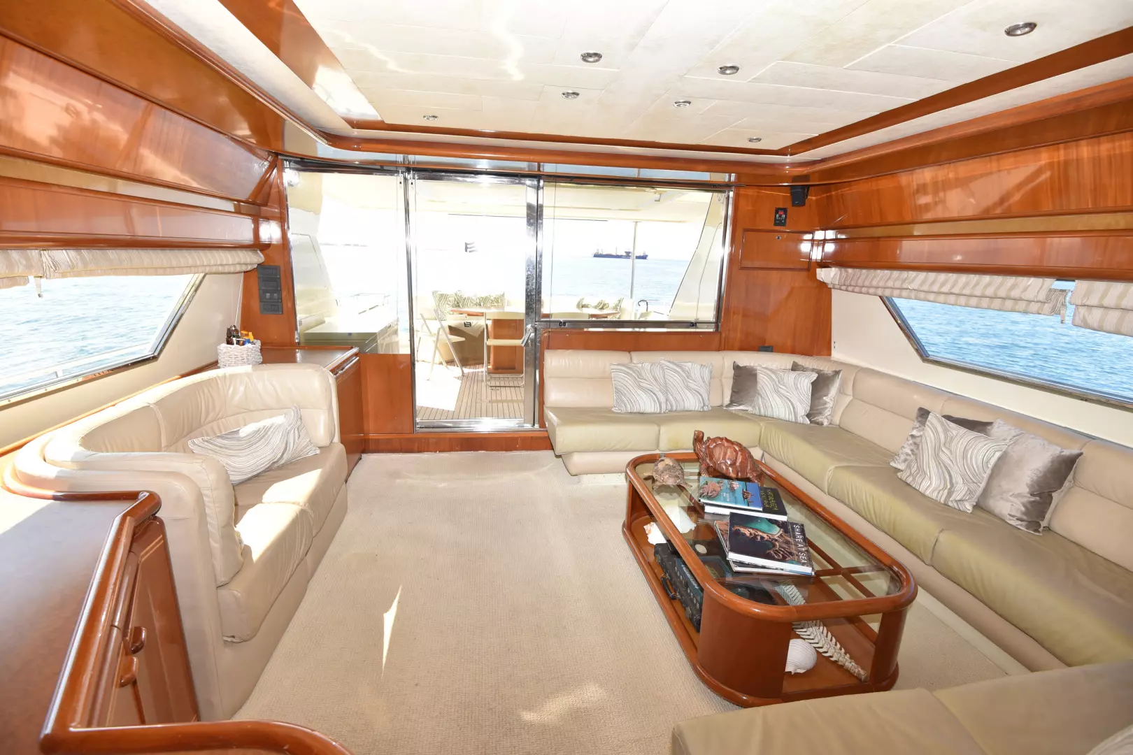 1997 Ferretti Yachts 80 - Image 4