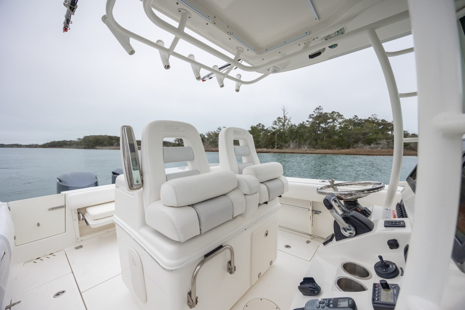 2013 Boston Whaler 320 Outrage - Image 18