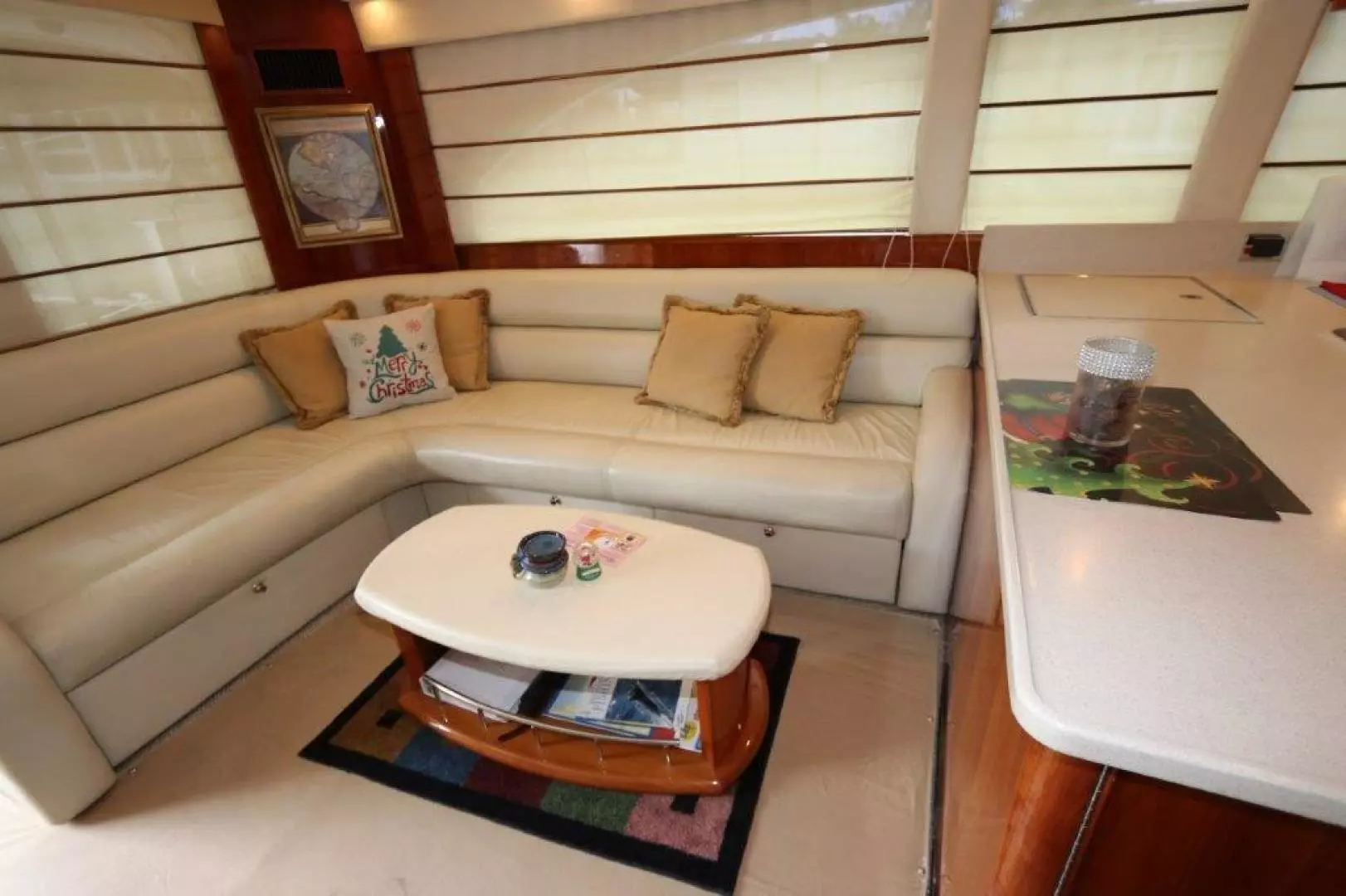 2004 Riviera Enclosed Flybridge - Image 6