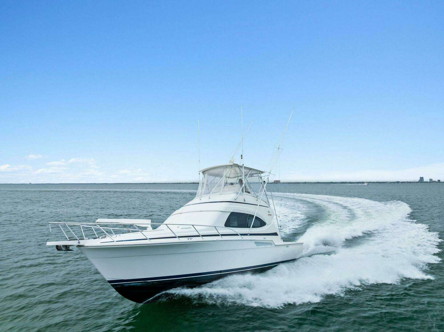 2006 Bertram Convertible - Image 9