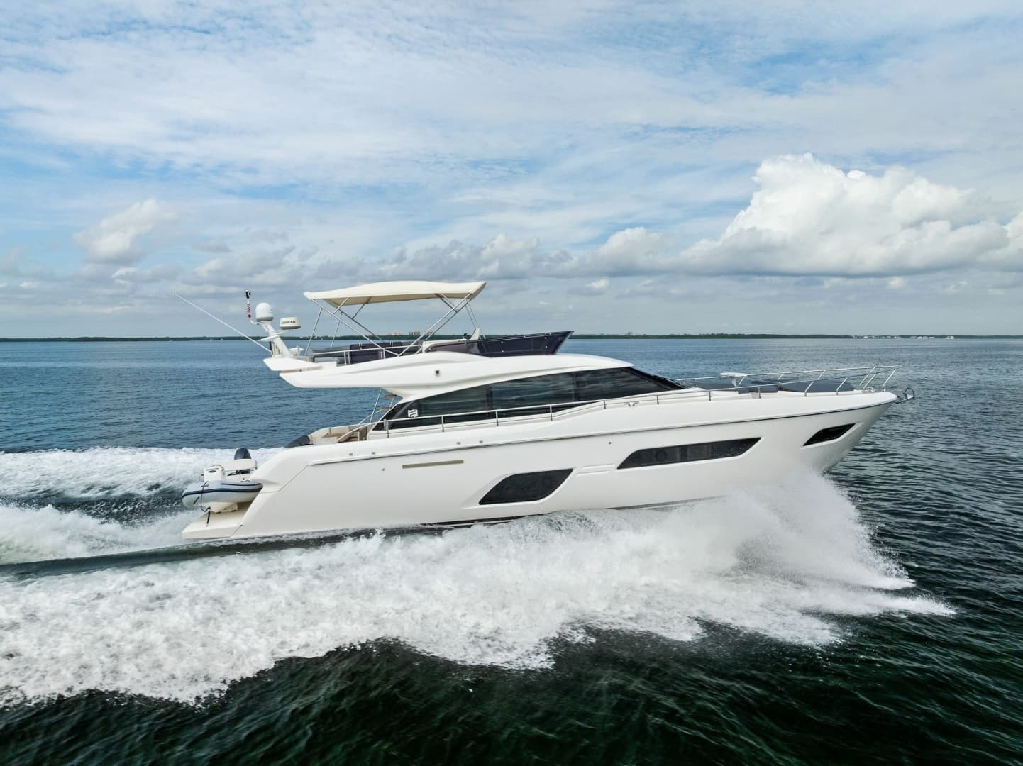 2018 Ferretti Yachts 800 - Image 5